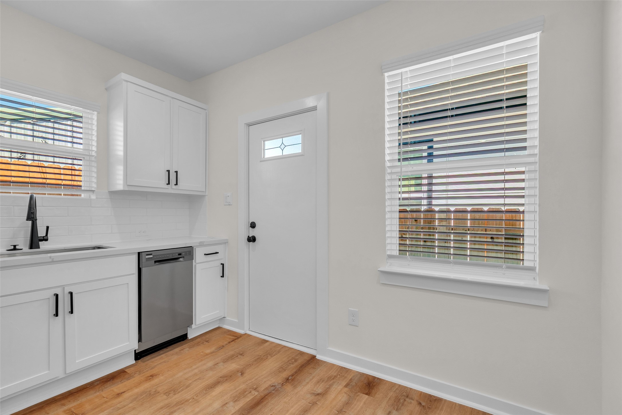 3441 Mcgowen Street Property Photo 10