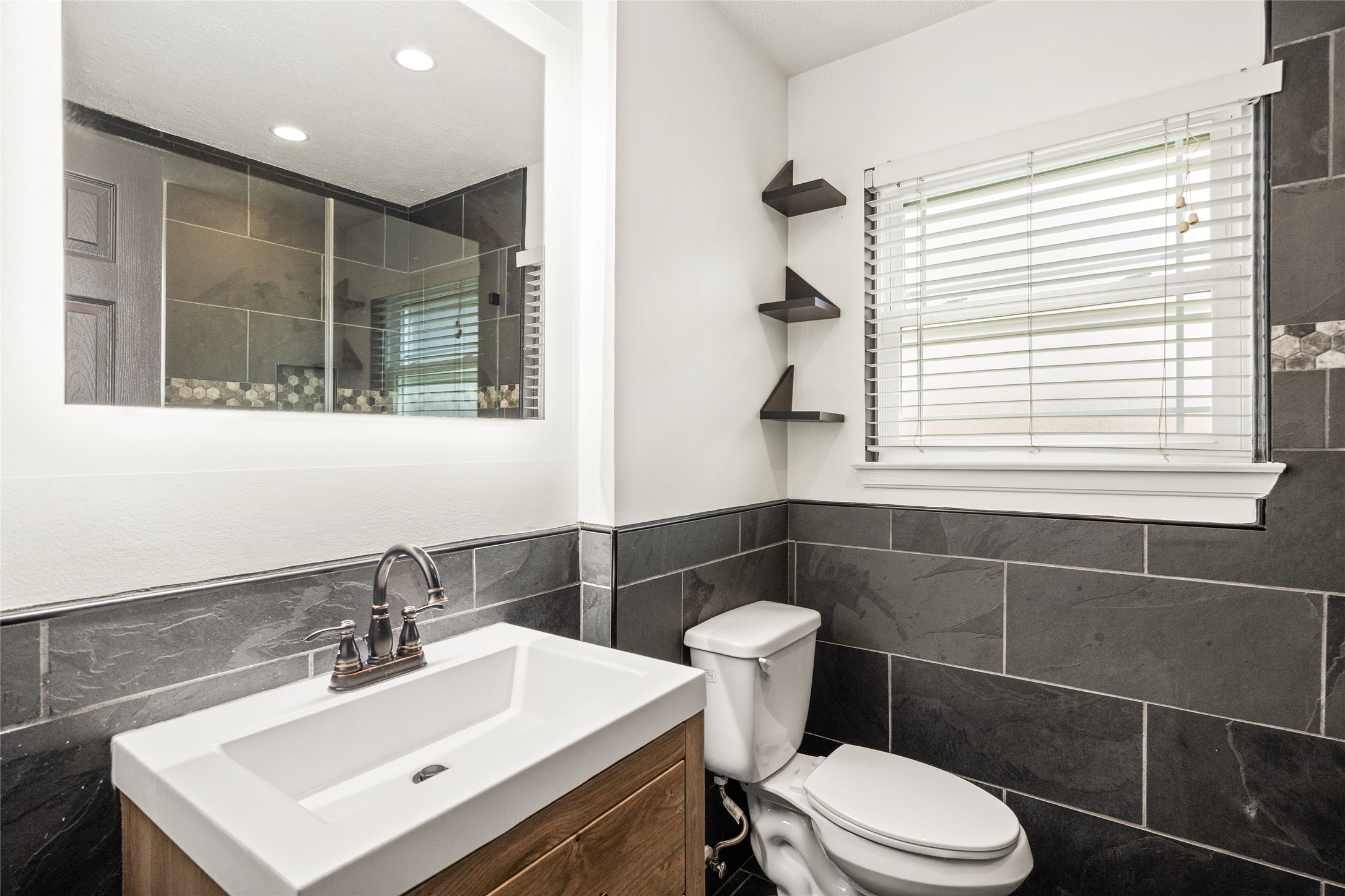 10322 Southport Drive Property Photo 19