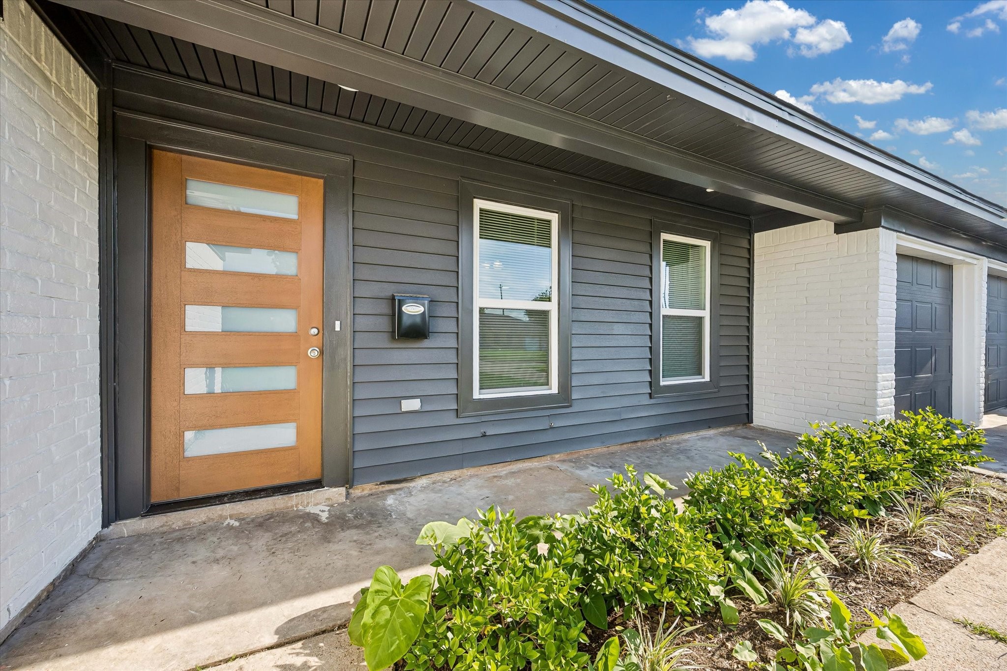 4315 Kelling Street Property Photo 2