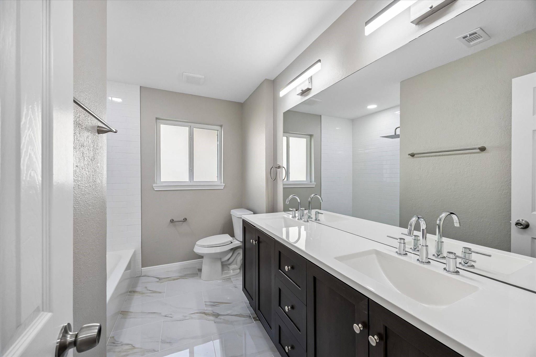 4315 Kelling Street Property Photo 14