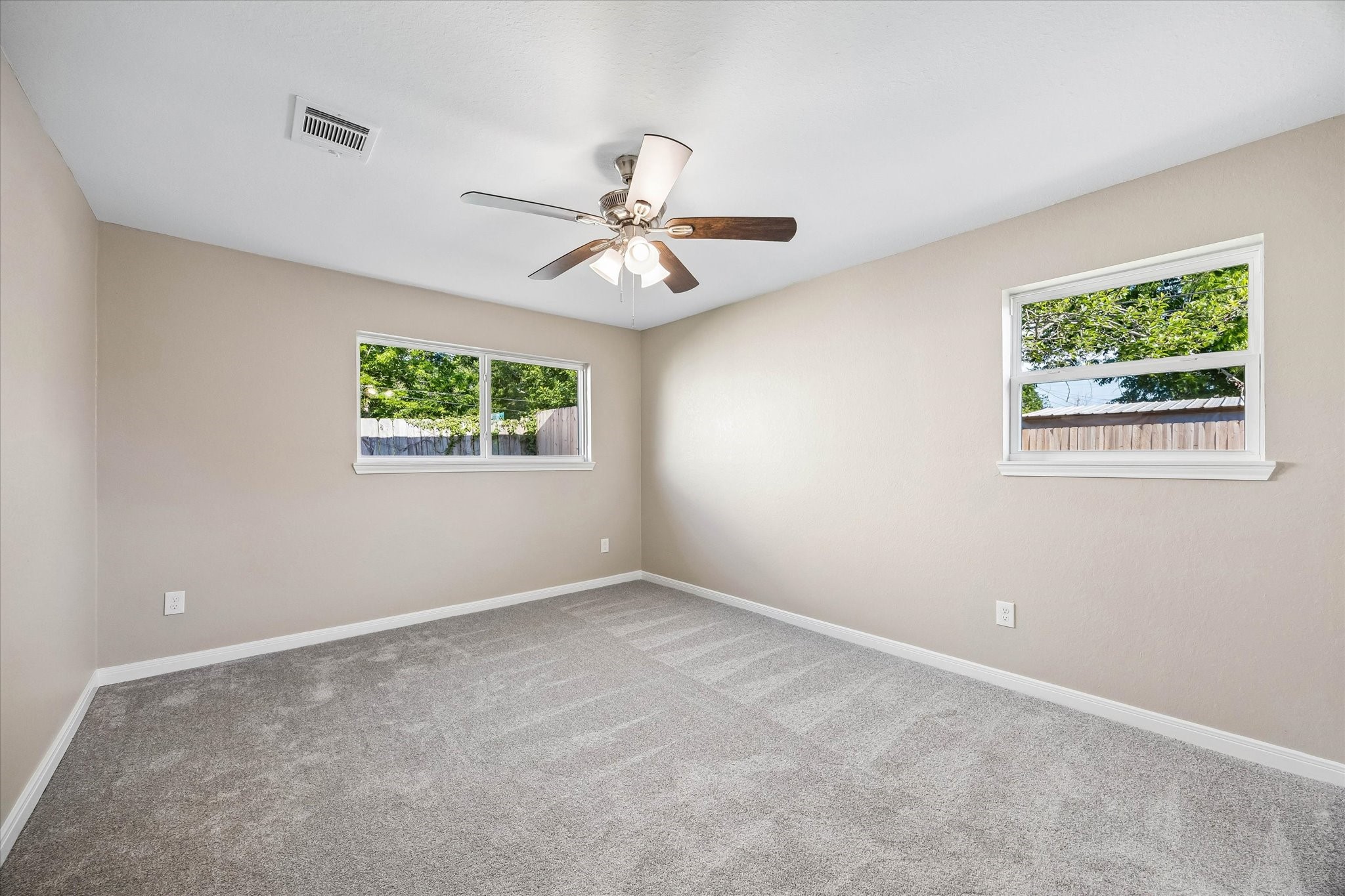 4315 Kelling Street Property Photo 18