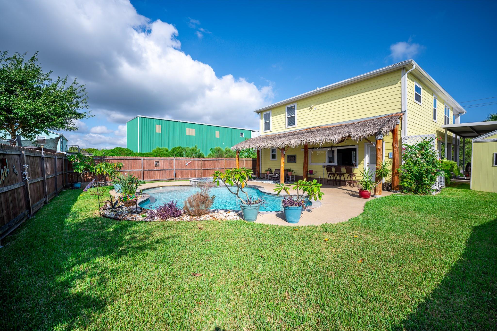 2525 E Bayshore Drive Property Photo 8