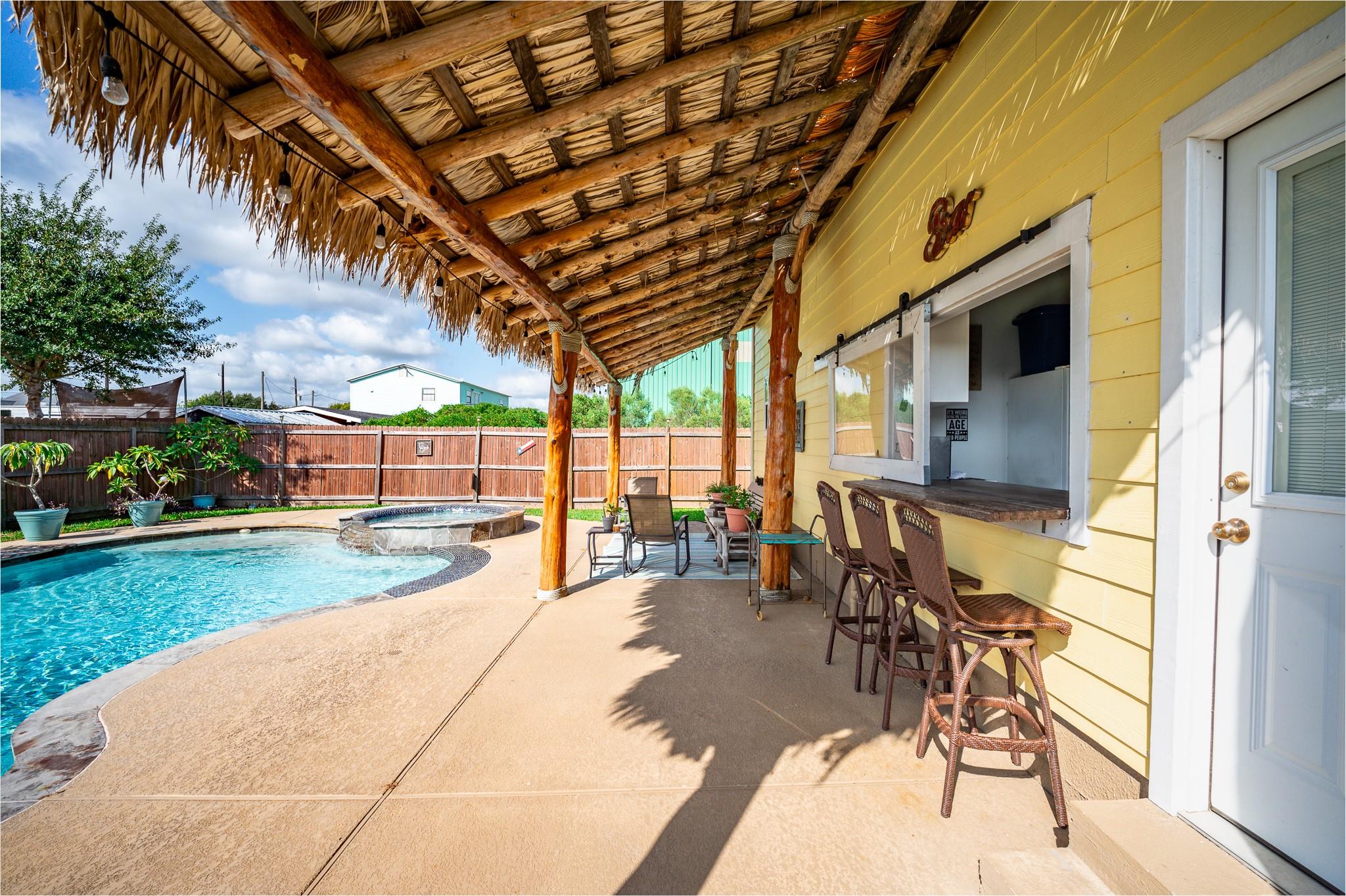 2525 E Bayshore Drive Property Photo 10