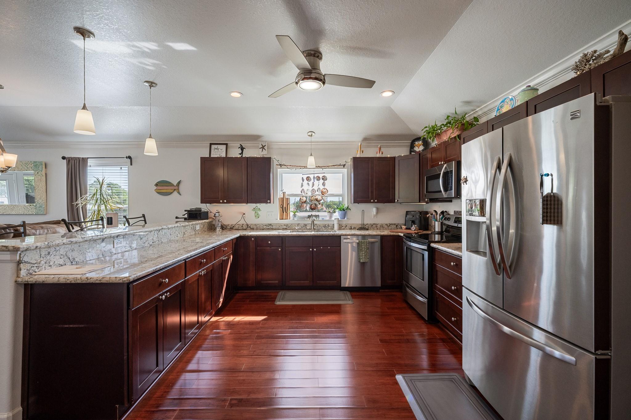 2525 E Bayshore Drive Property Photo 16