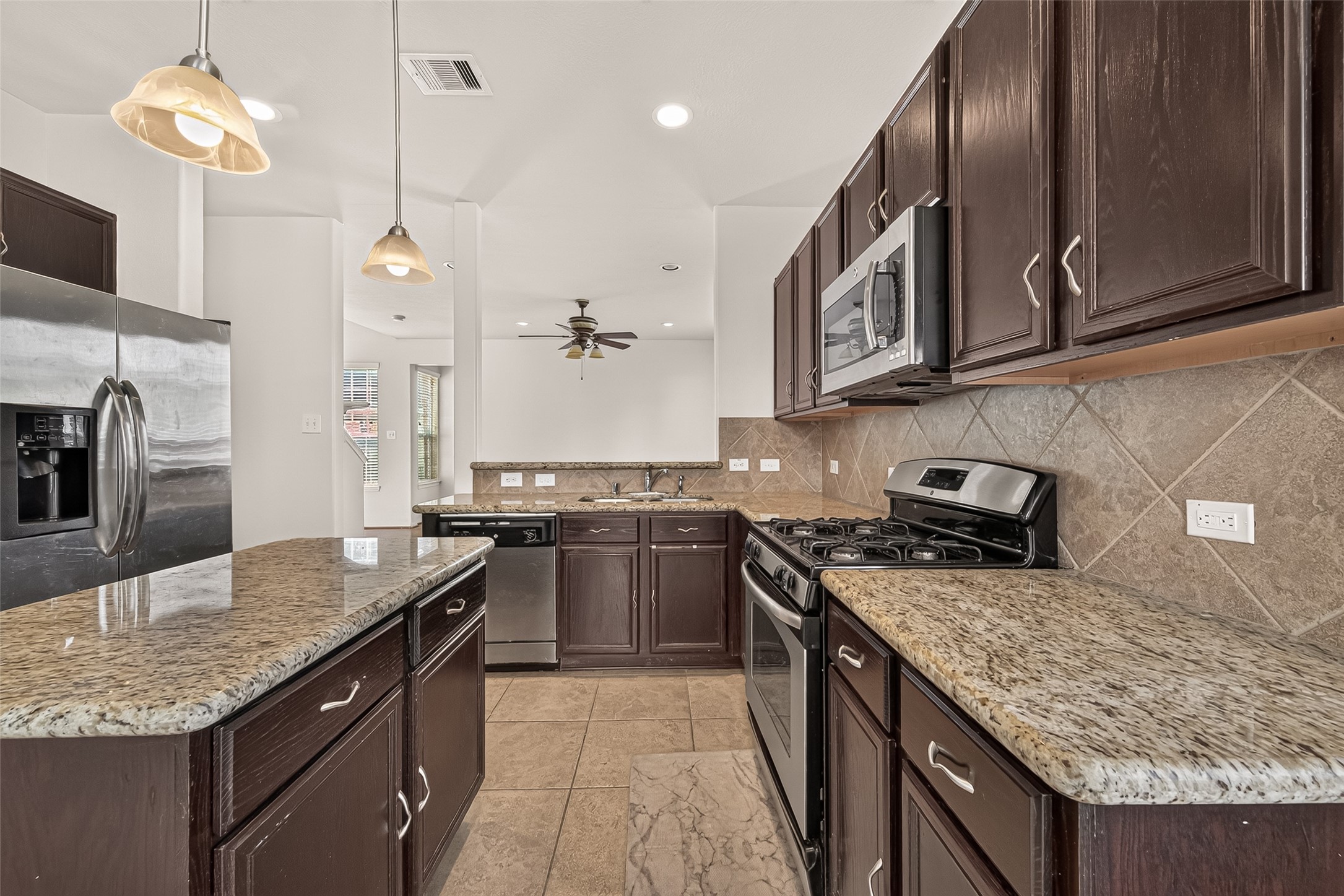 24511 Kestrel View Property Photo 3