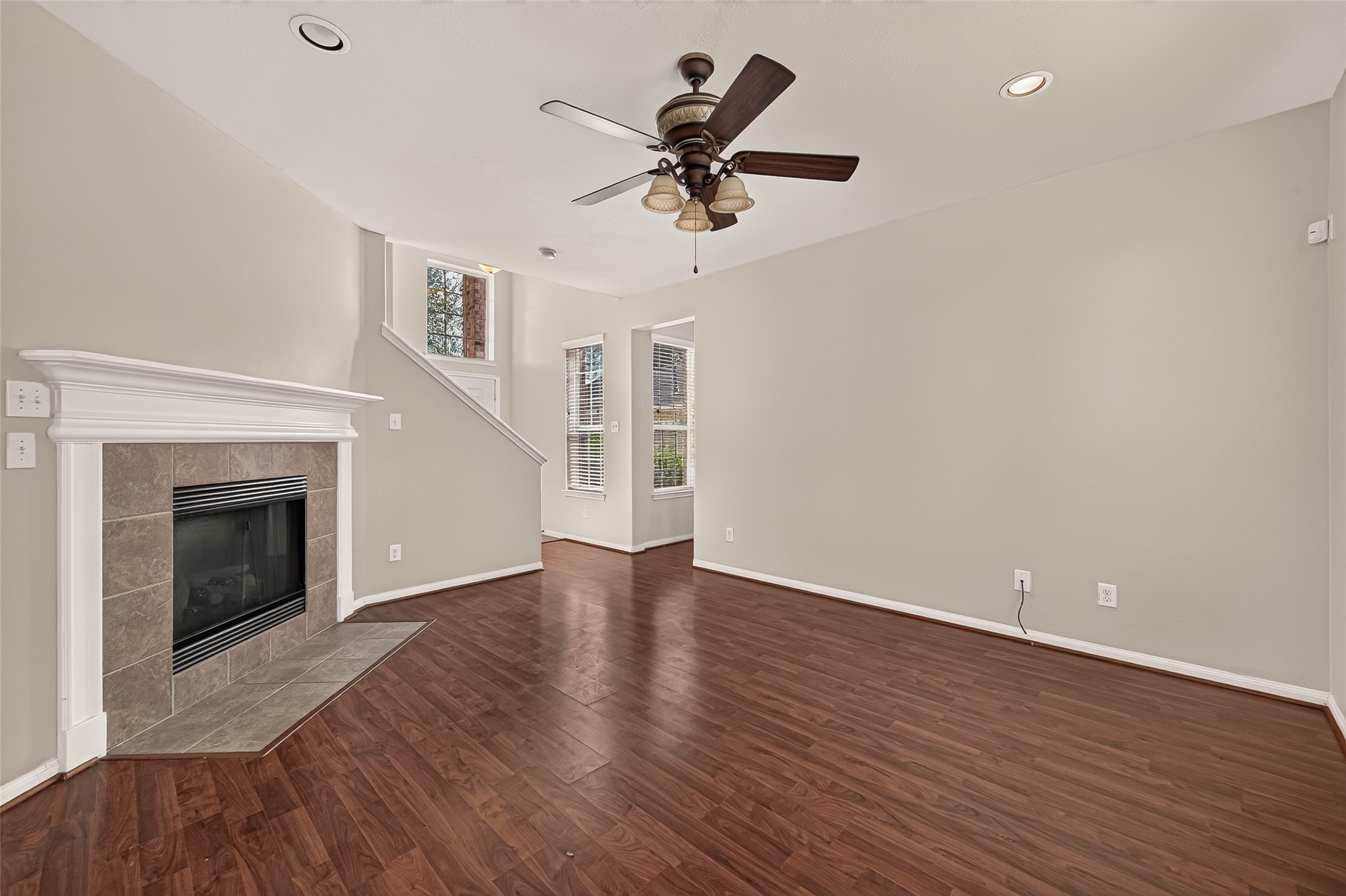 24511 Kestrel View Property Photo 10