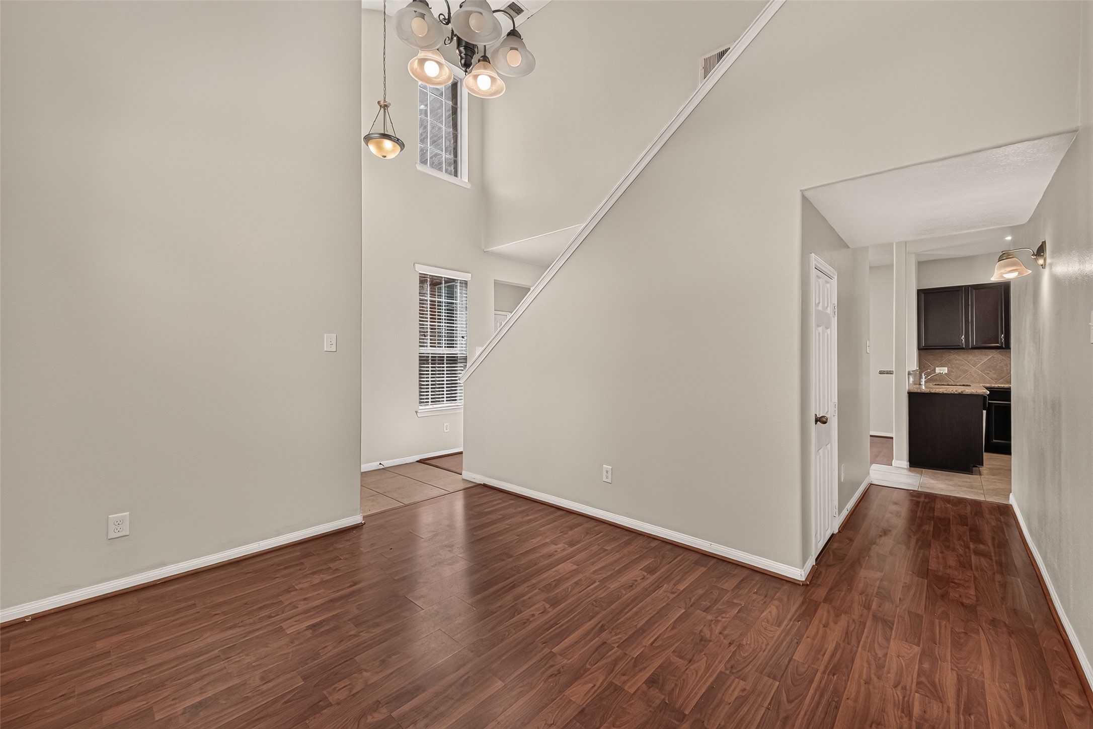 24511 Kestrel View Property Photo 11