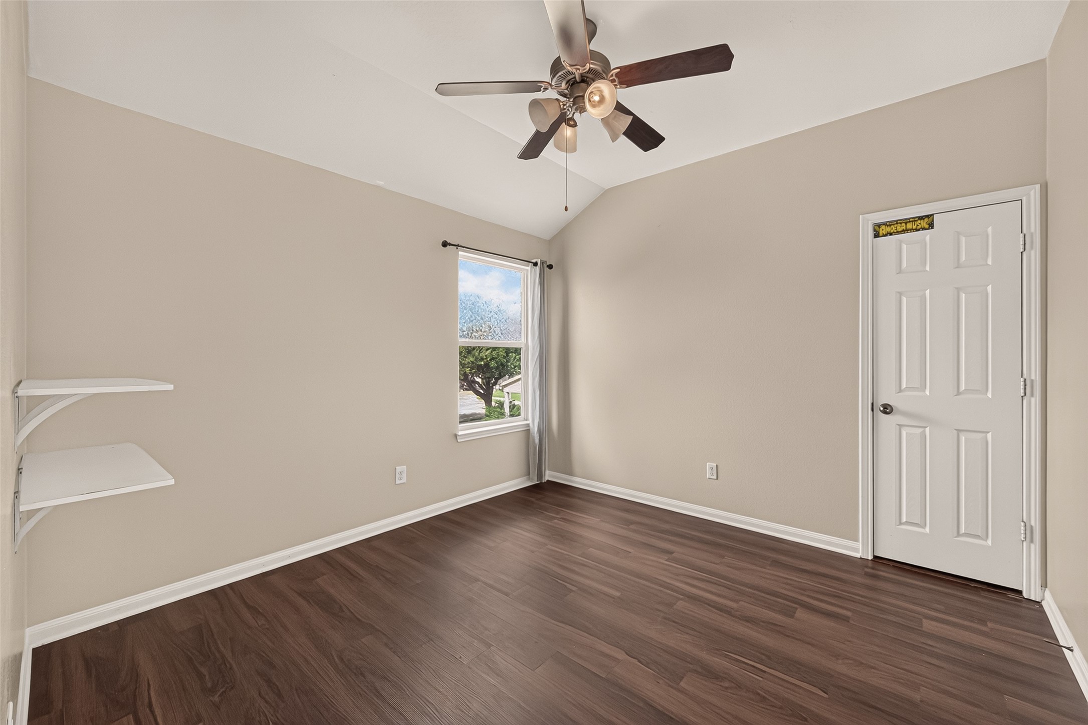 24511 Kestrel View Property Photo 20