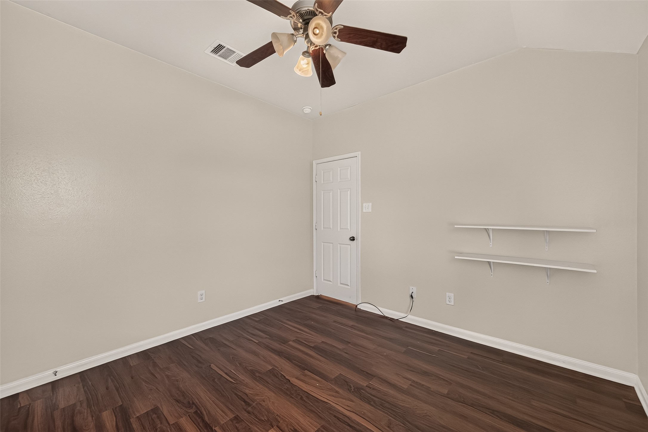 24511 Kestrel View Property Photo 21