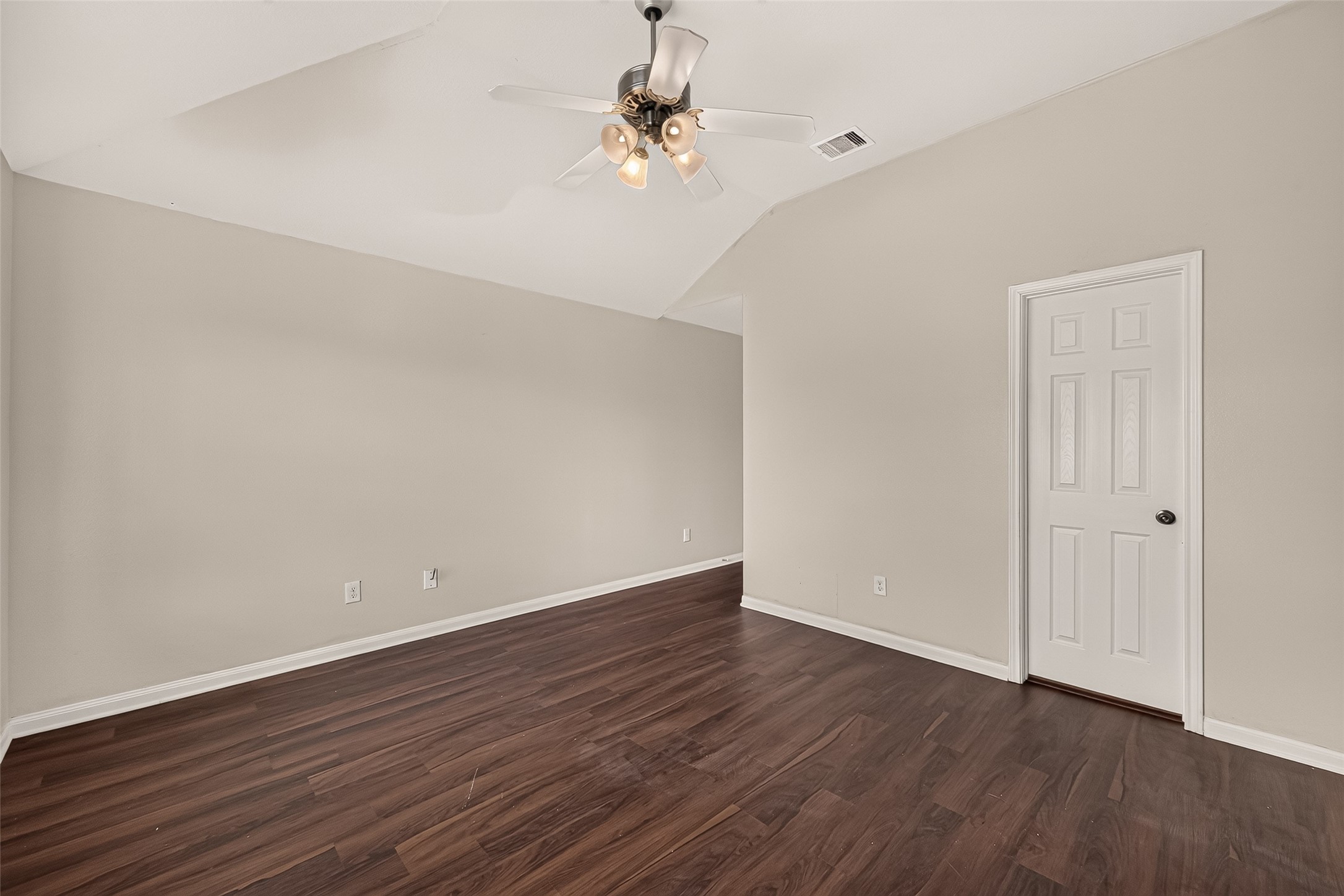 24511 Kestrel View Property Photo 25