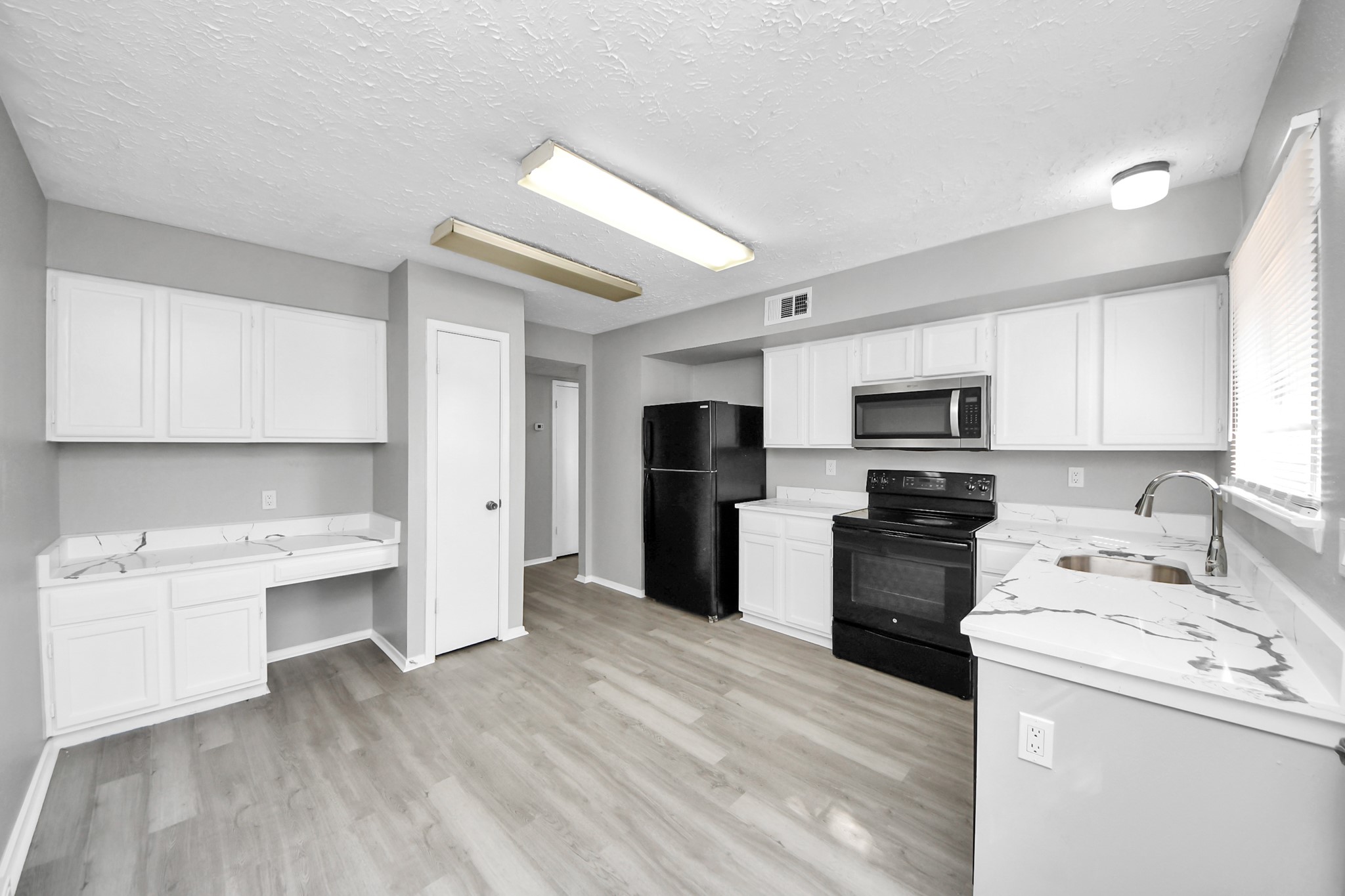 19411 Lazy Valley Drive Property Photo 1