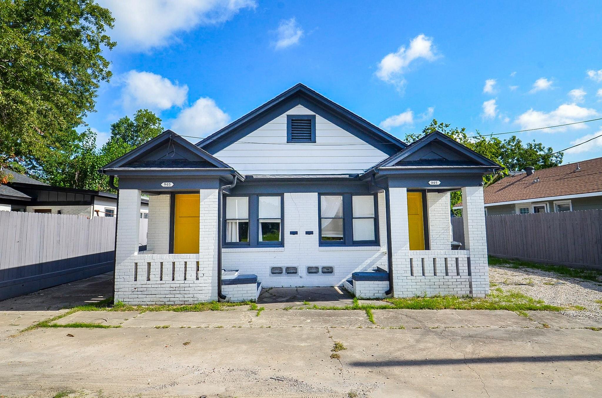 903 Mcintosh Street, Houston TX 77009 Property Photo 1