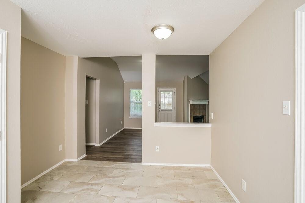 1842 Strongs Court Property Photo 6