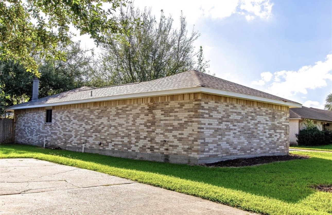 1342 Ambrosden Lane Property Photo 3
