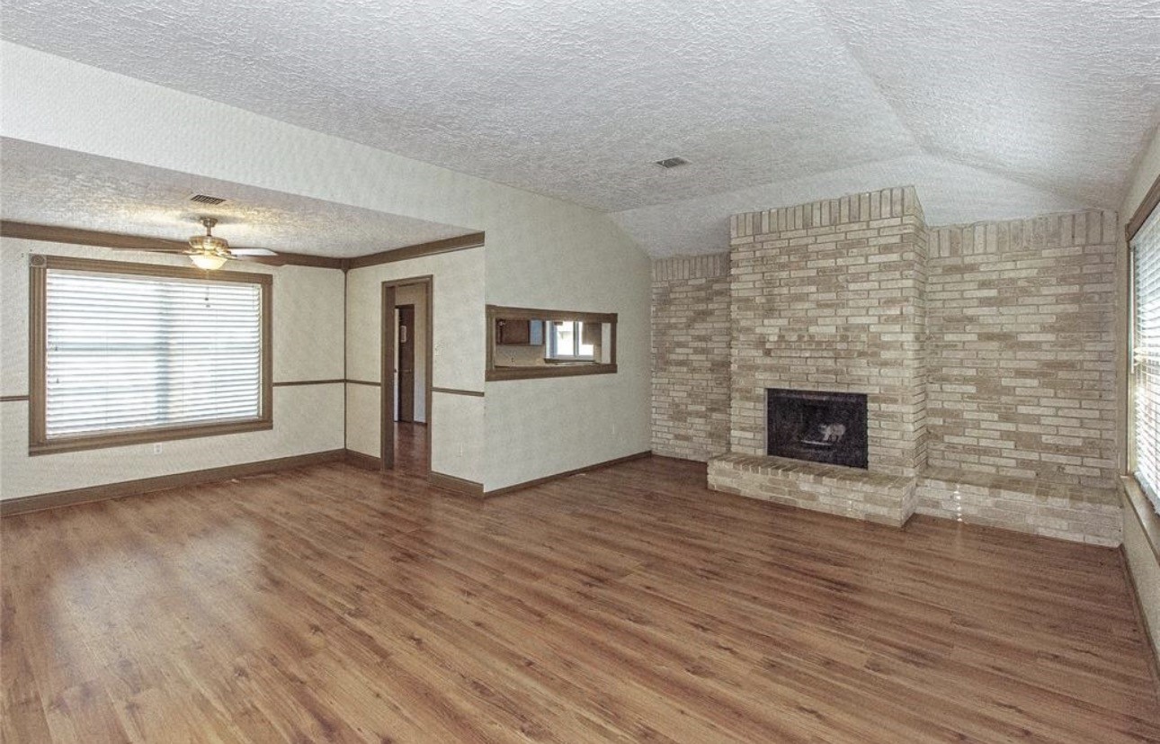 1342 Ambrosden Lane Property Photo 6