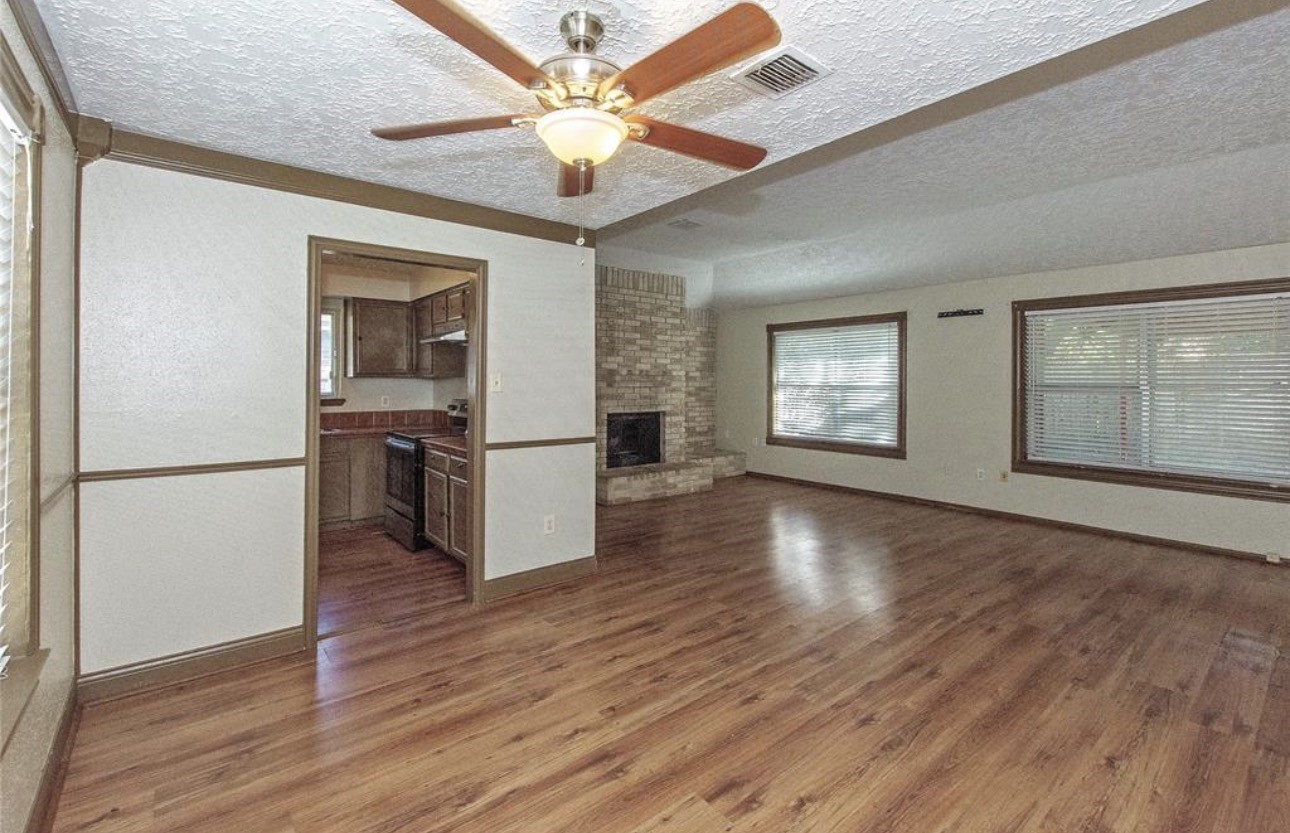 1342 Ambrosden Lane Property Photo 9