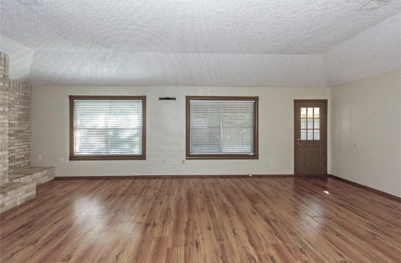 1342 Ambrosden Lane Property Photo 11