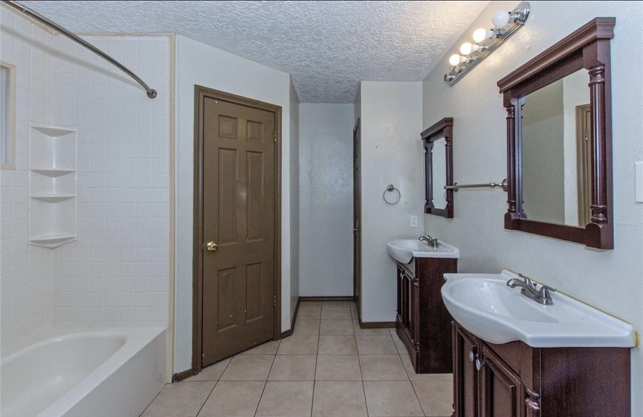 1342 Ambrosden Lane Property Photo 20