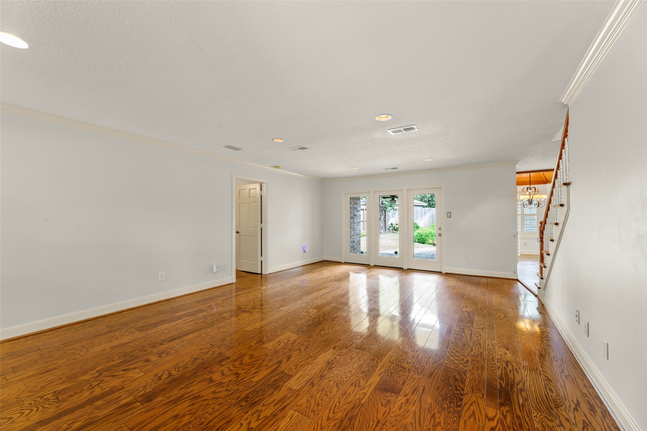 14206 Blazey Drive Property Photo 4