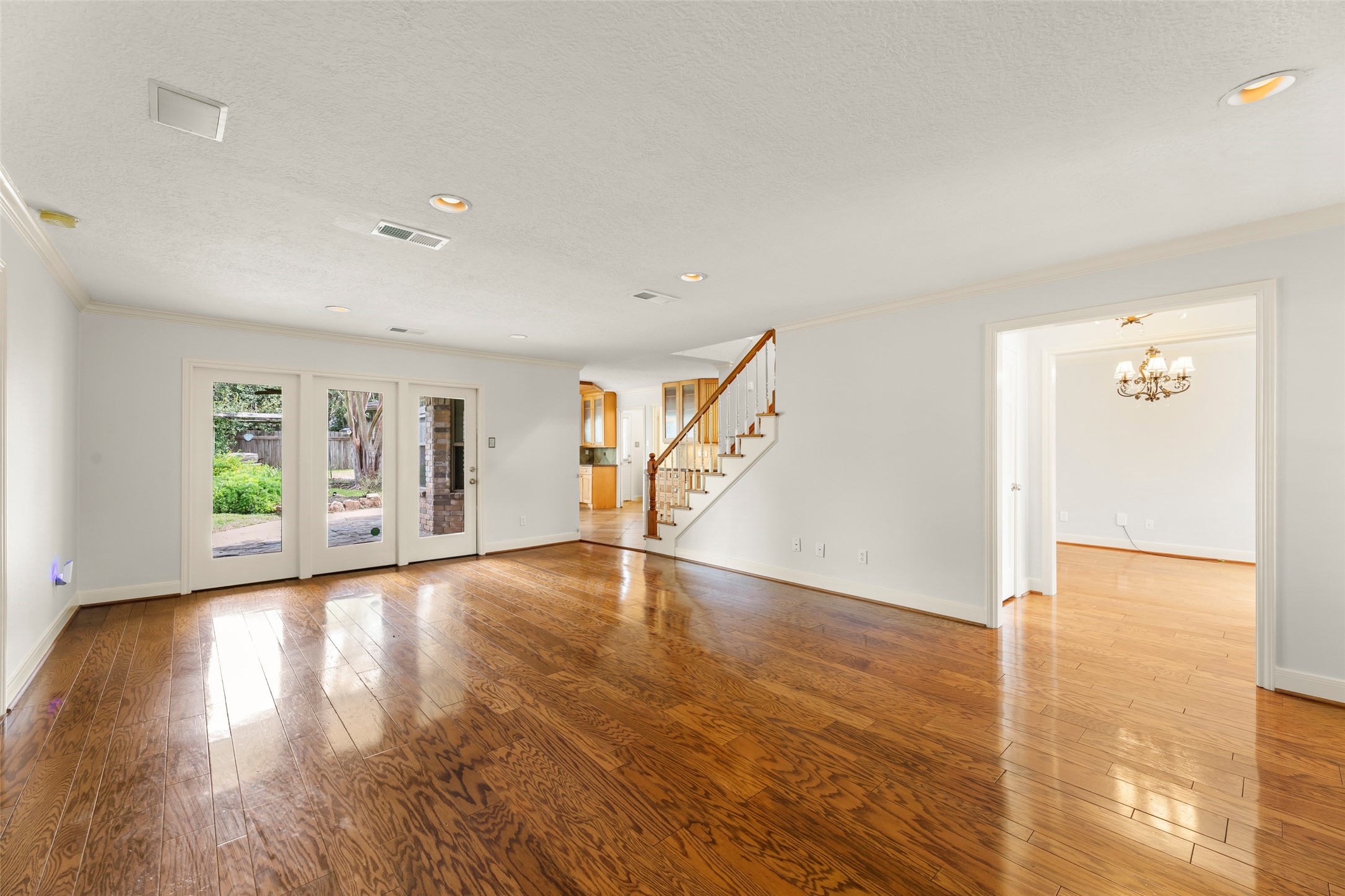 14206 Blazey Drive Property Photo 5