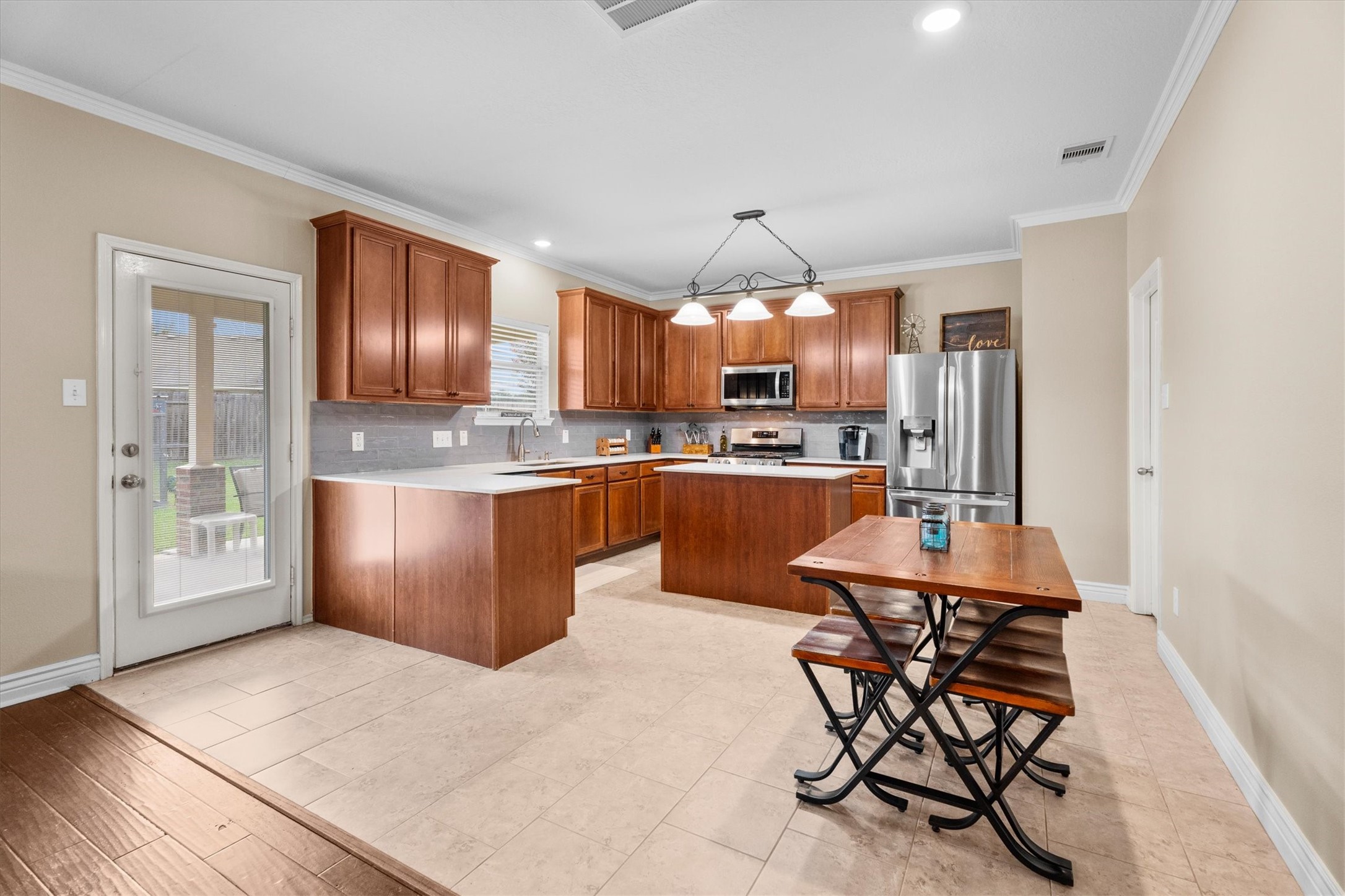 11802 Ribbon Falls Court Property Photo 12
