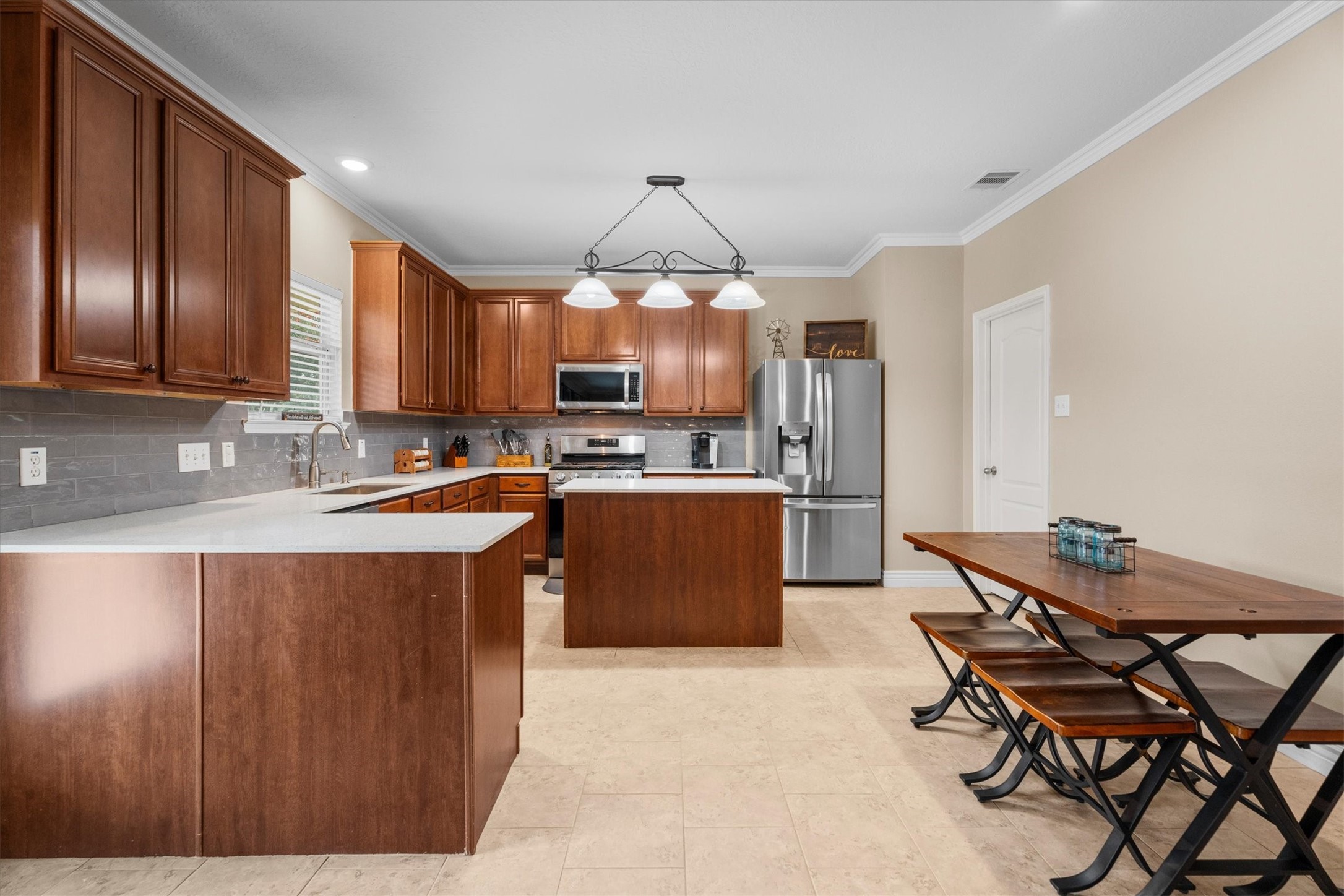 11802 Ribbon Falls Court Property Photo 13