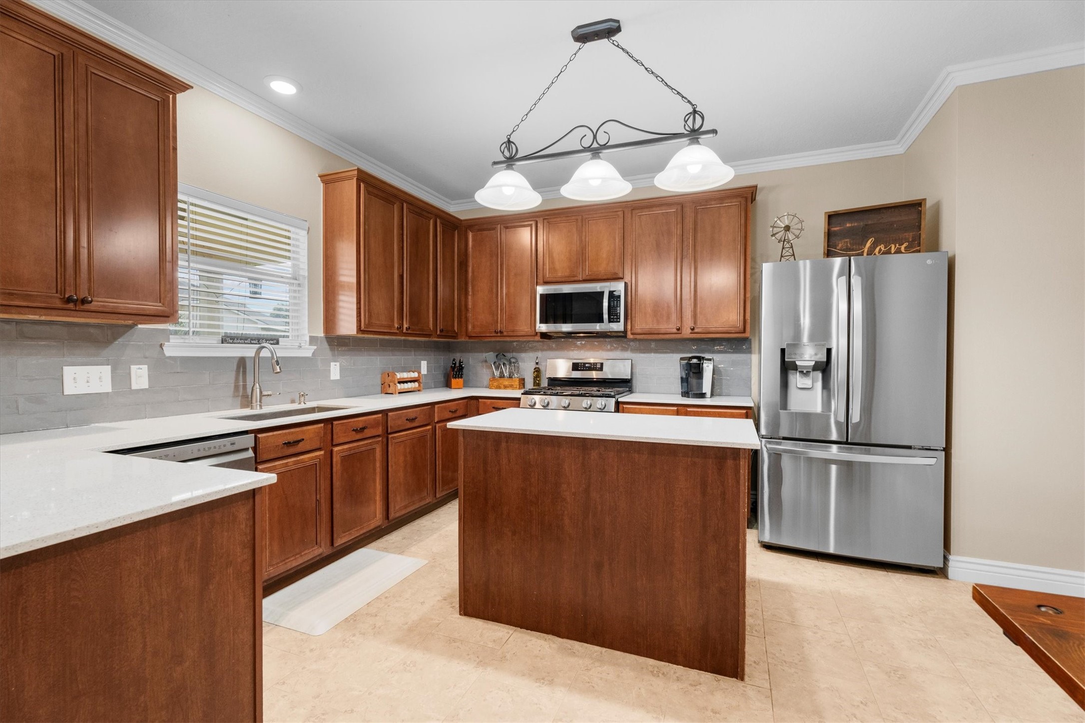 11802 Ribbon Falls Court Property Photo 14