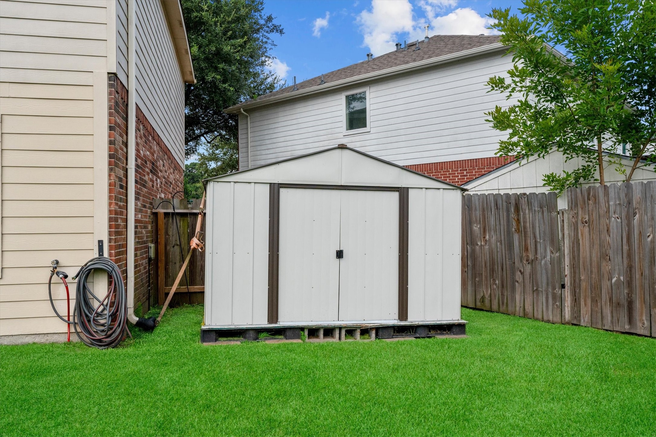 11802 Ribbon Falls Court Property Photo 34