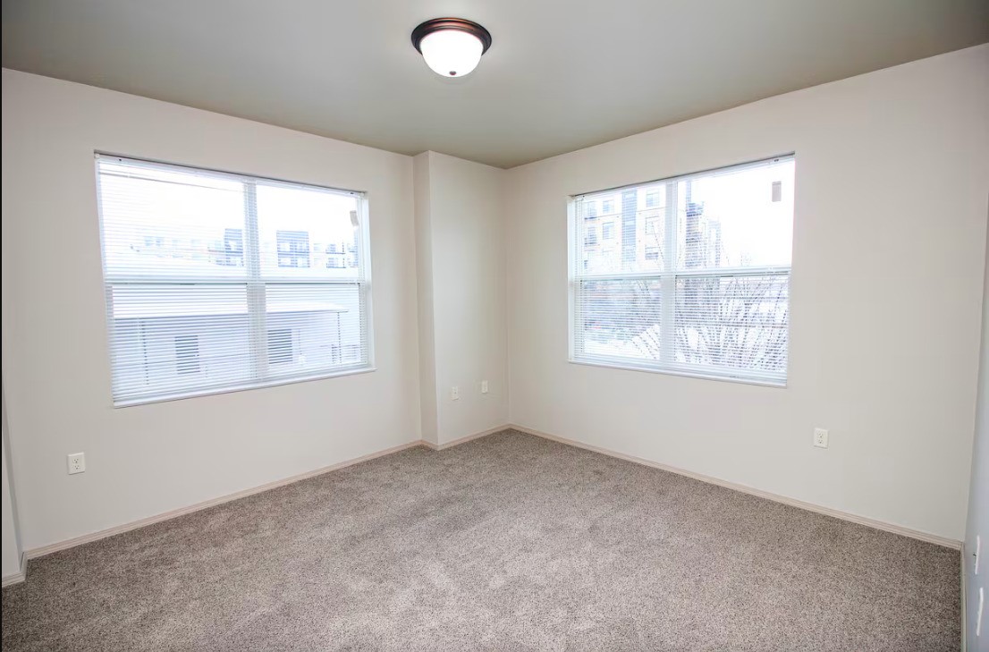 620 N Main Ave Property Photo 3