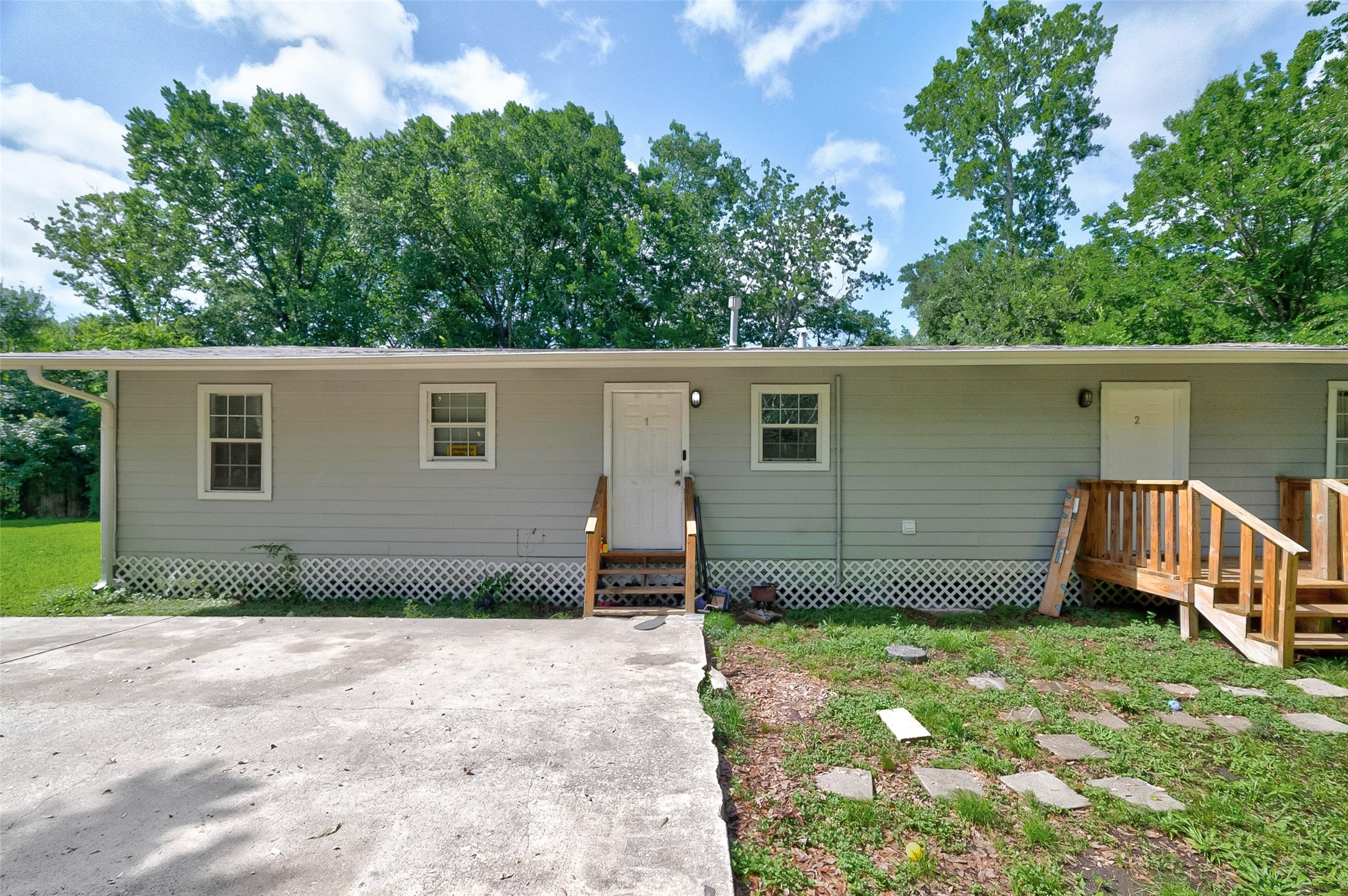 13703 Segrest Drive Property Photo 3