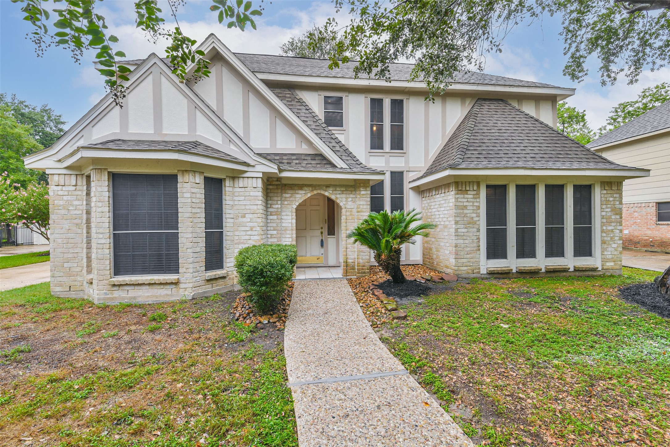 6718 Gentle Bend Drive Property Photo