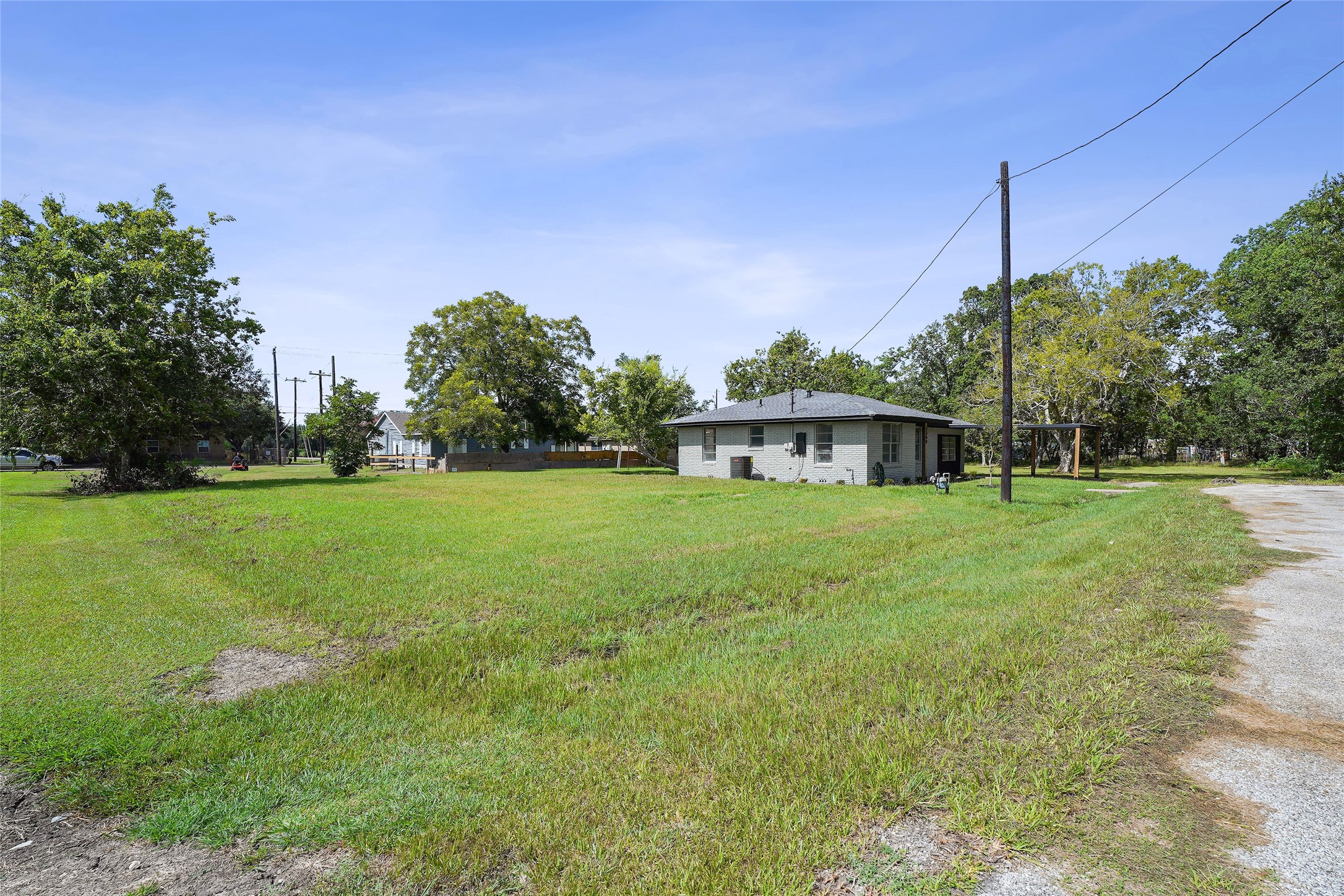 1300 Basin Street Property Photo 6