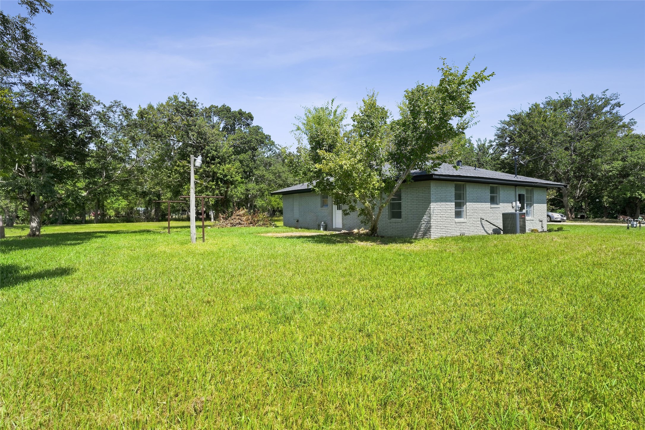 1300 Basin Street Property Photo 7