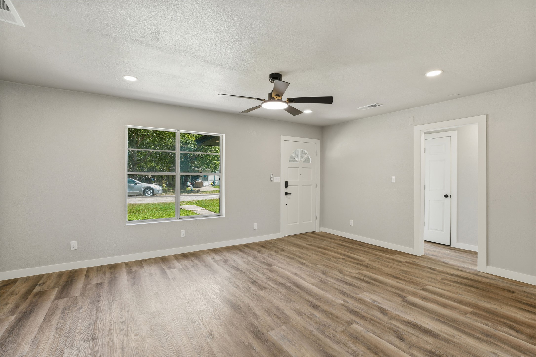 1300 Basin Street Property Photo 8