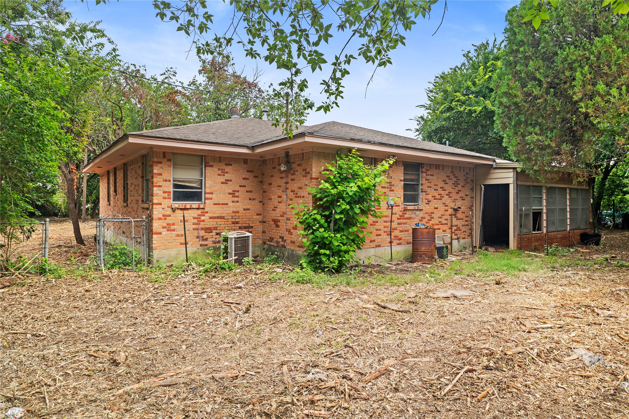 410 Ellis Avenue Property Photo 6