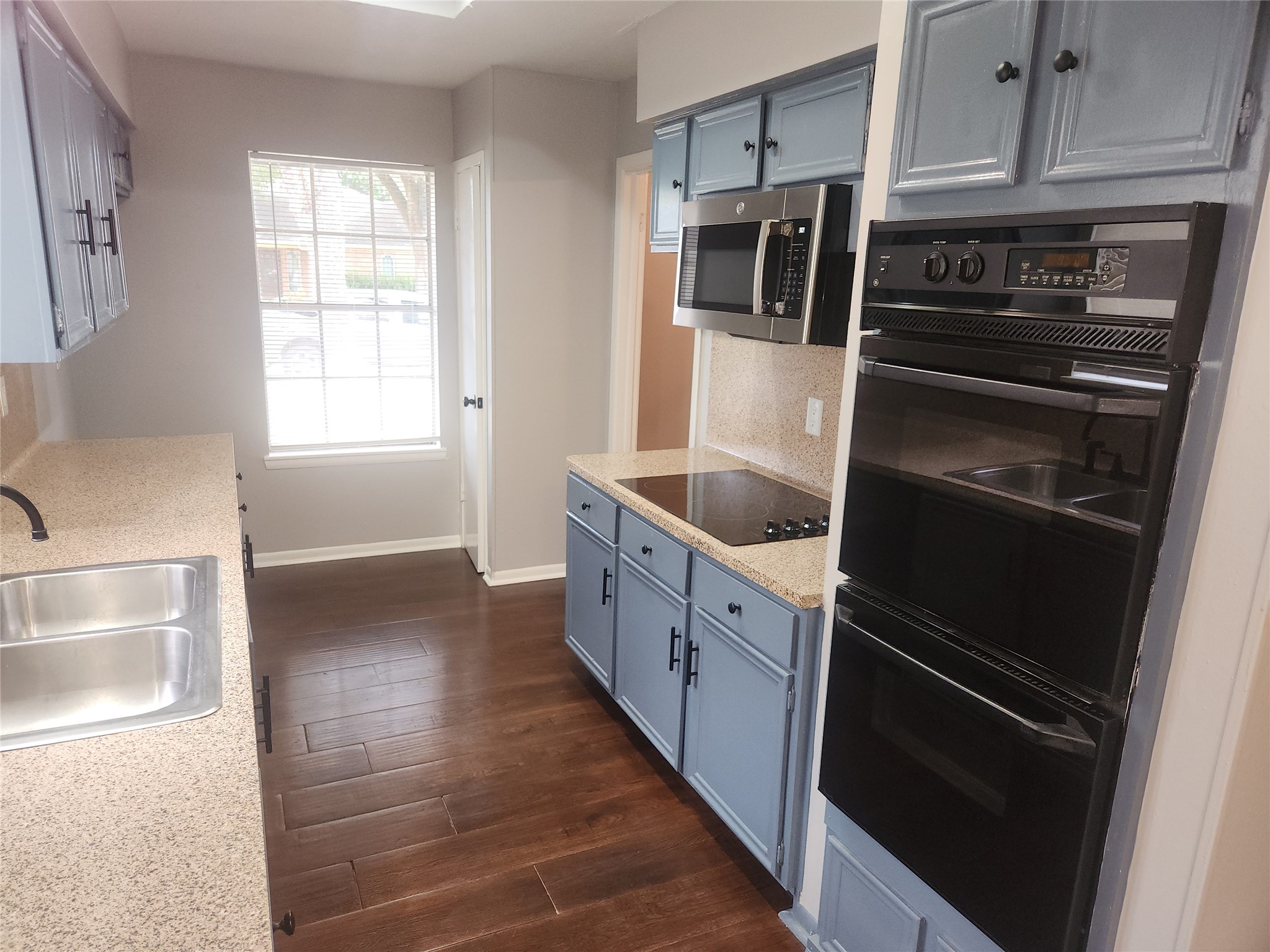 22223 Woodrose Drive Property Photo 6
