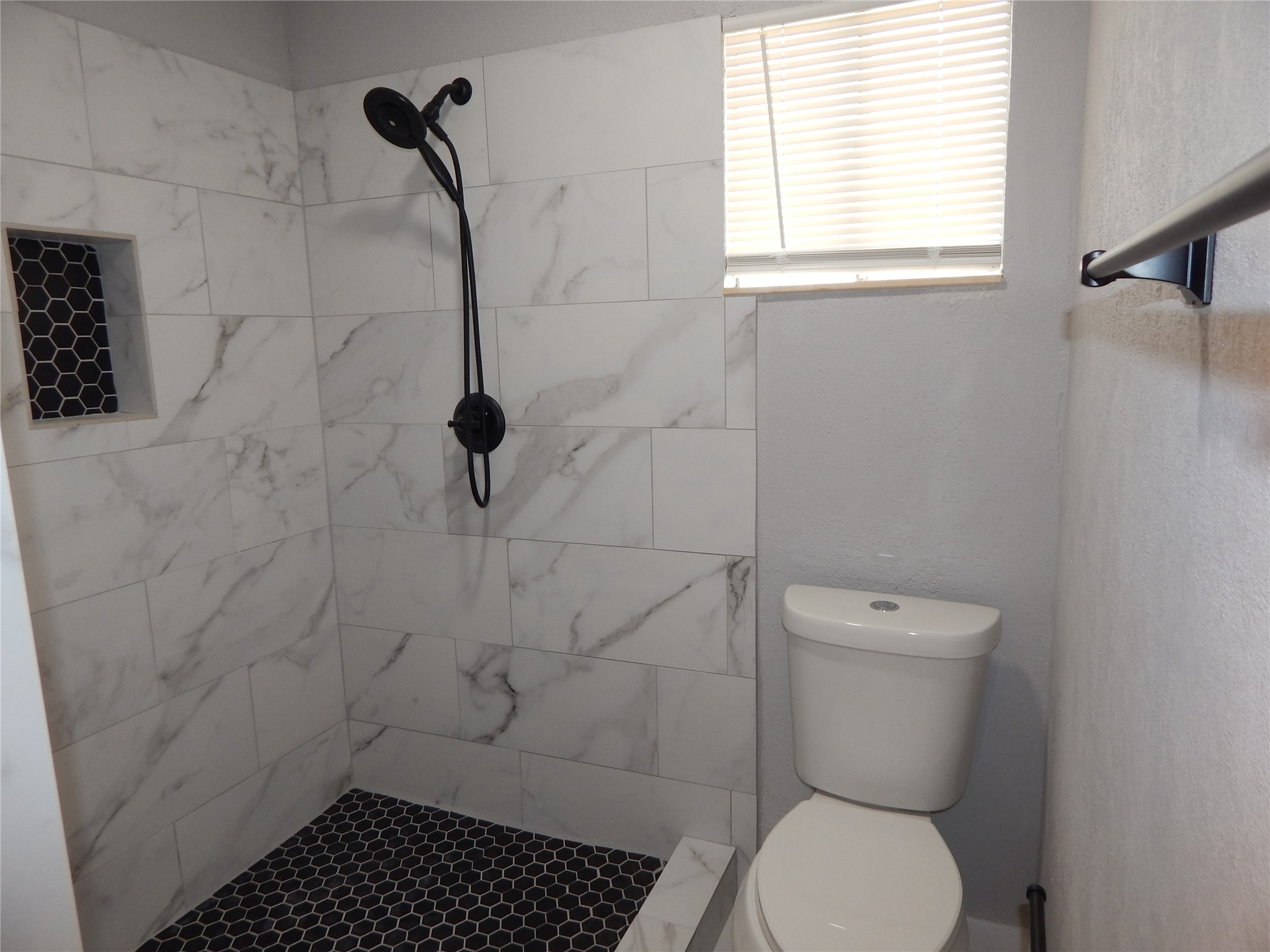 22223 Woodrose Drive Property Photo 15