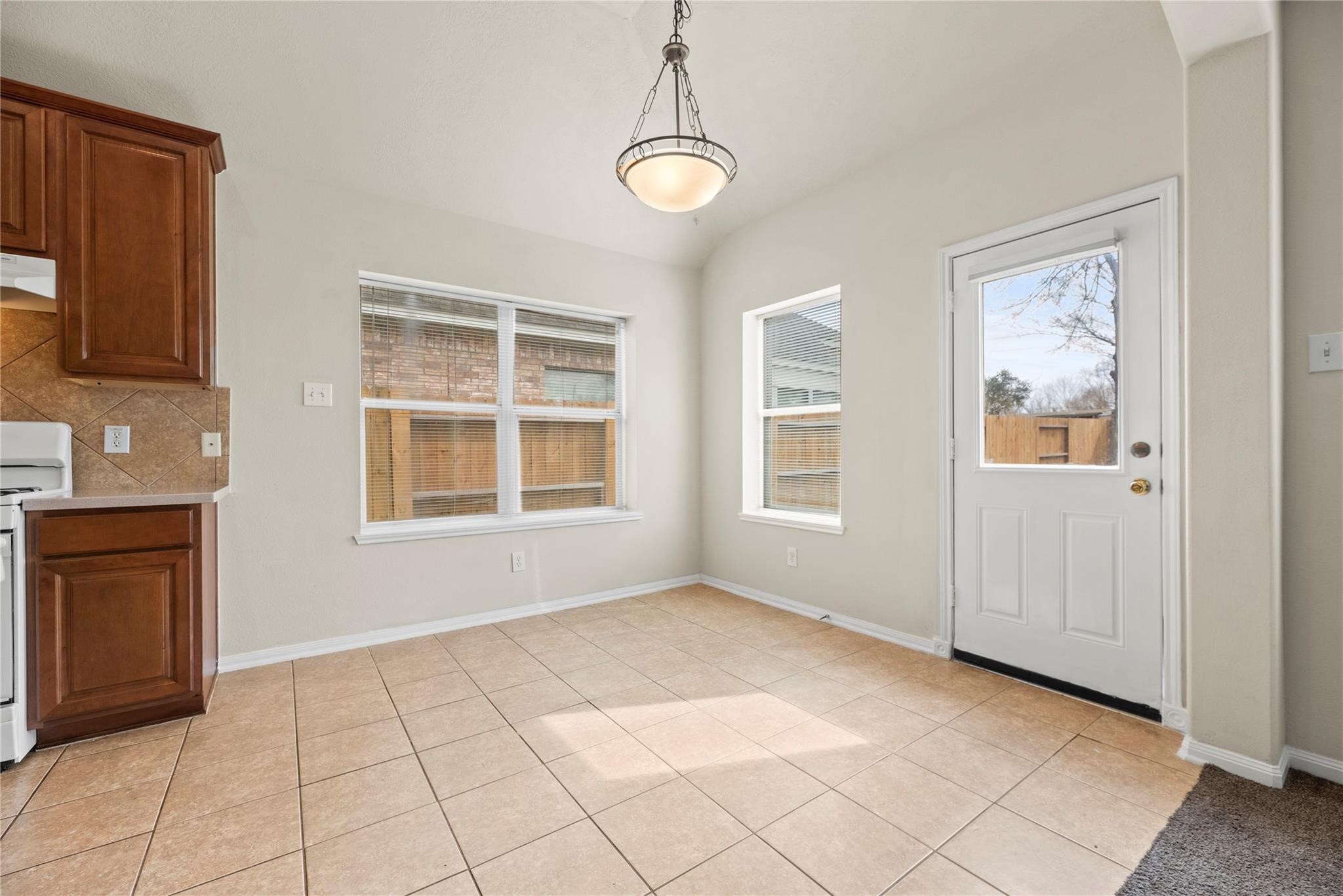 6411 Briar Moss Lane Property Photo 7