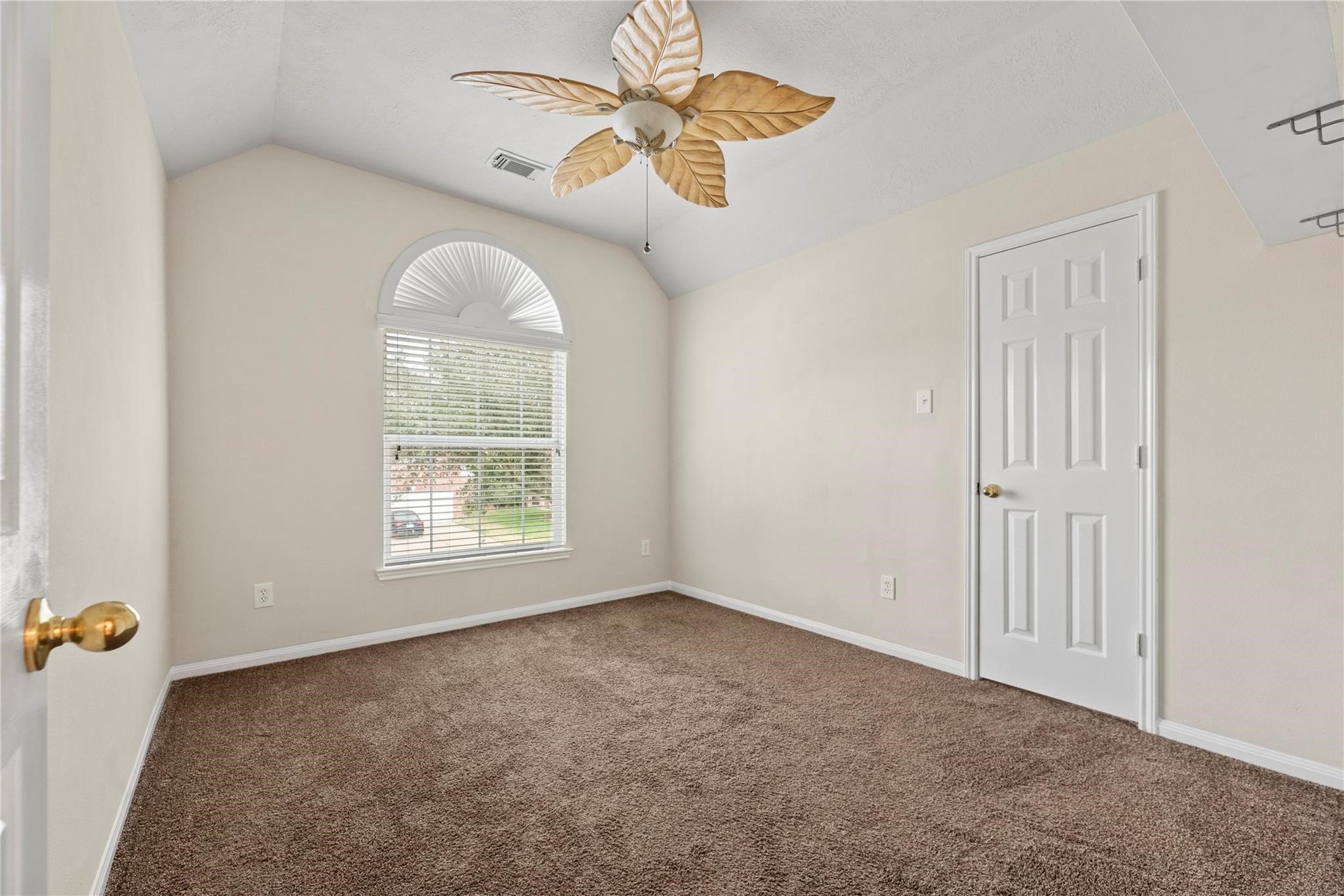 6411 Briar Moss Lane Property Photo 10