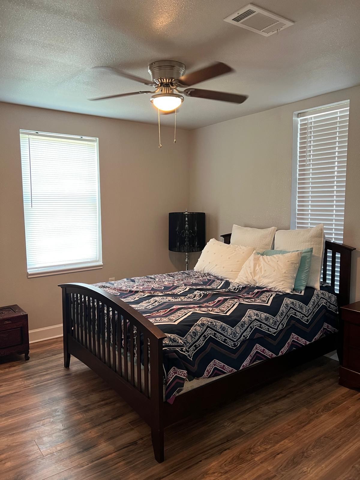 1098 Pecan Valley Drive Property Photo 6