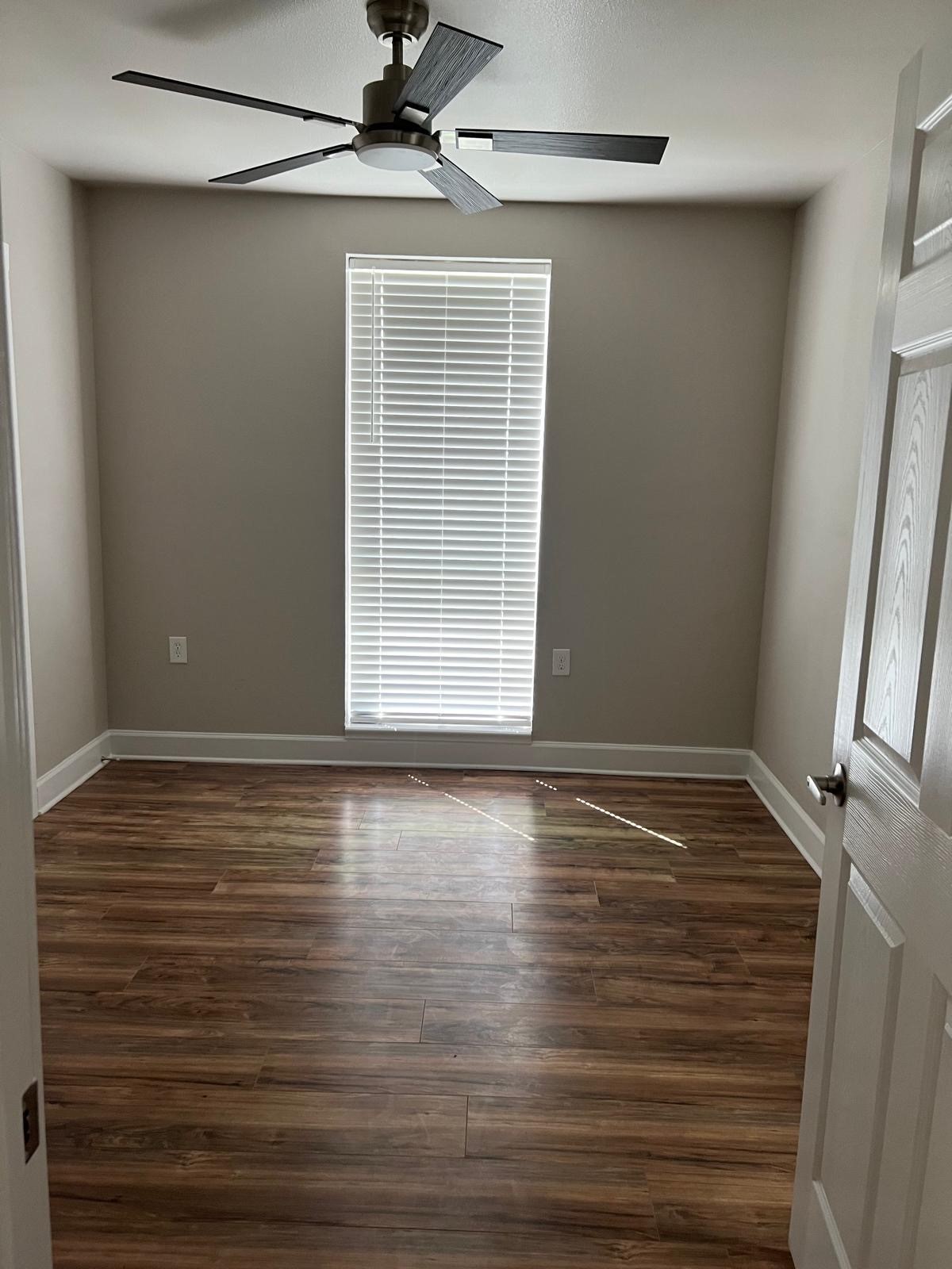 1098 Pecan Valley Drive Property Photo 14