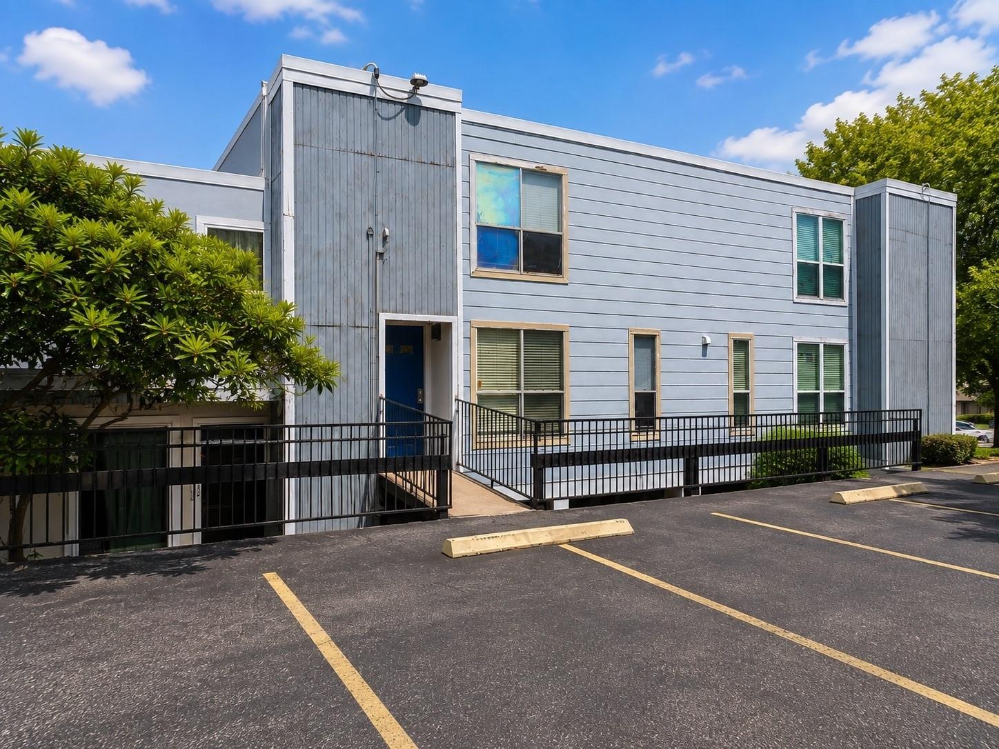 781 Country Place Drive # 2032, Houston Tx 77079 Property Photo 1