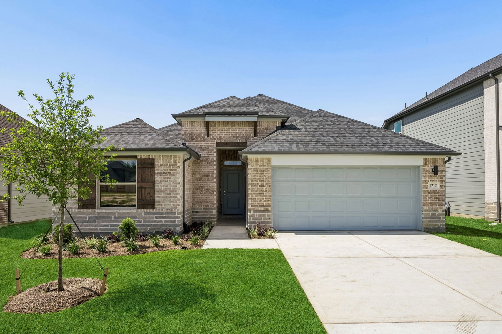 1212 Pavia Fields Drive Property Photo 1
