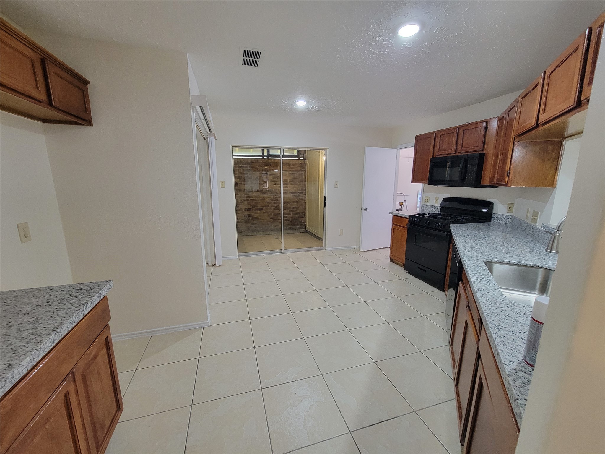 2034 Village Park Drive Property Photo 13