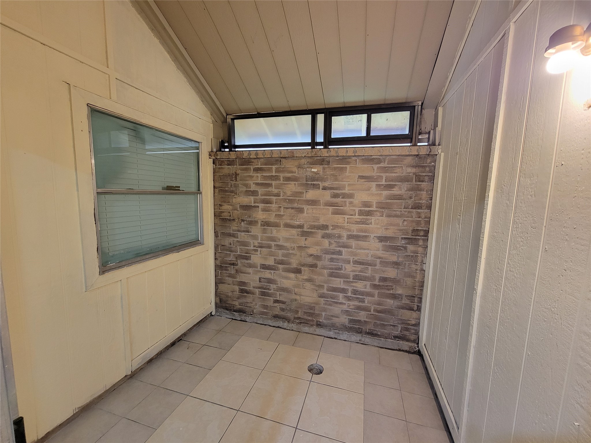 2034 Village Park Drive Property Photo 14