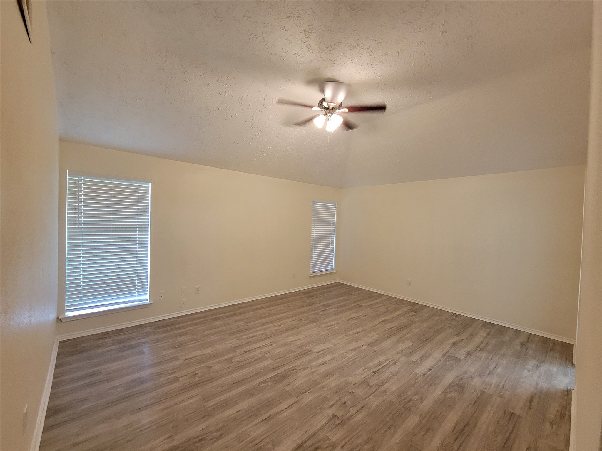 2034 Village Park Drive Property Photo 17