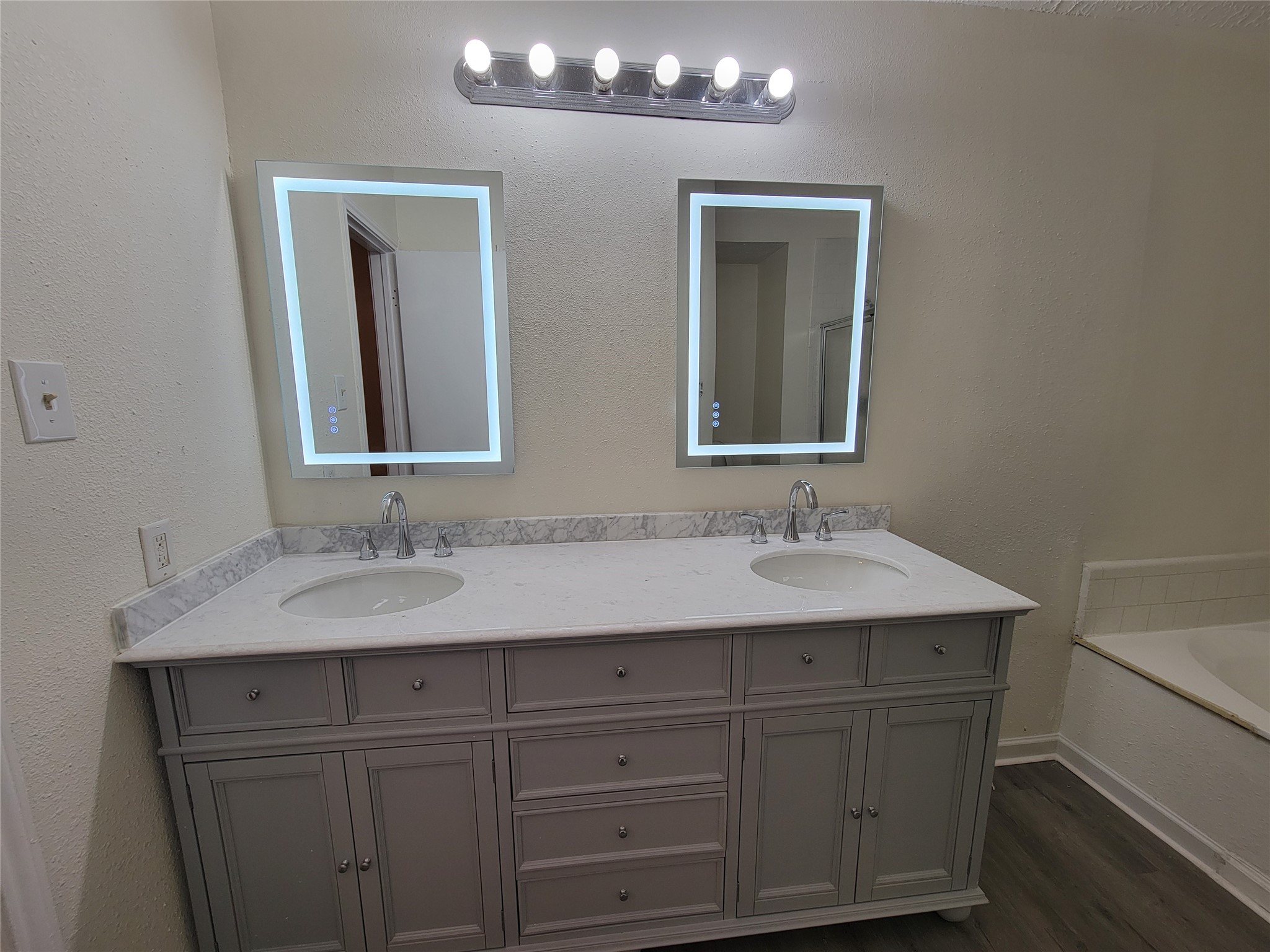 2034 Village Park Drive Property Photo 20