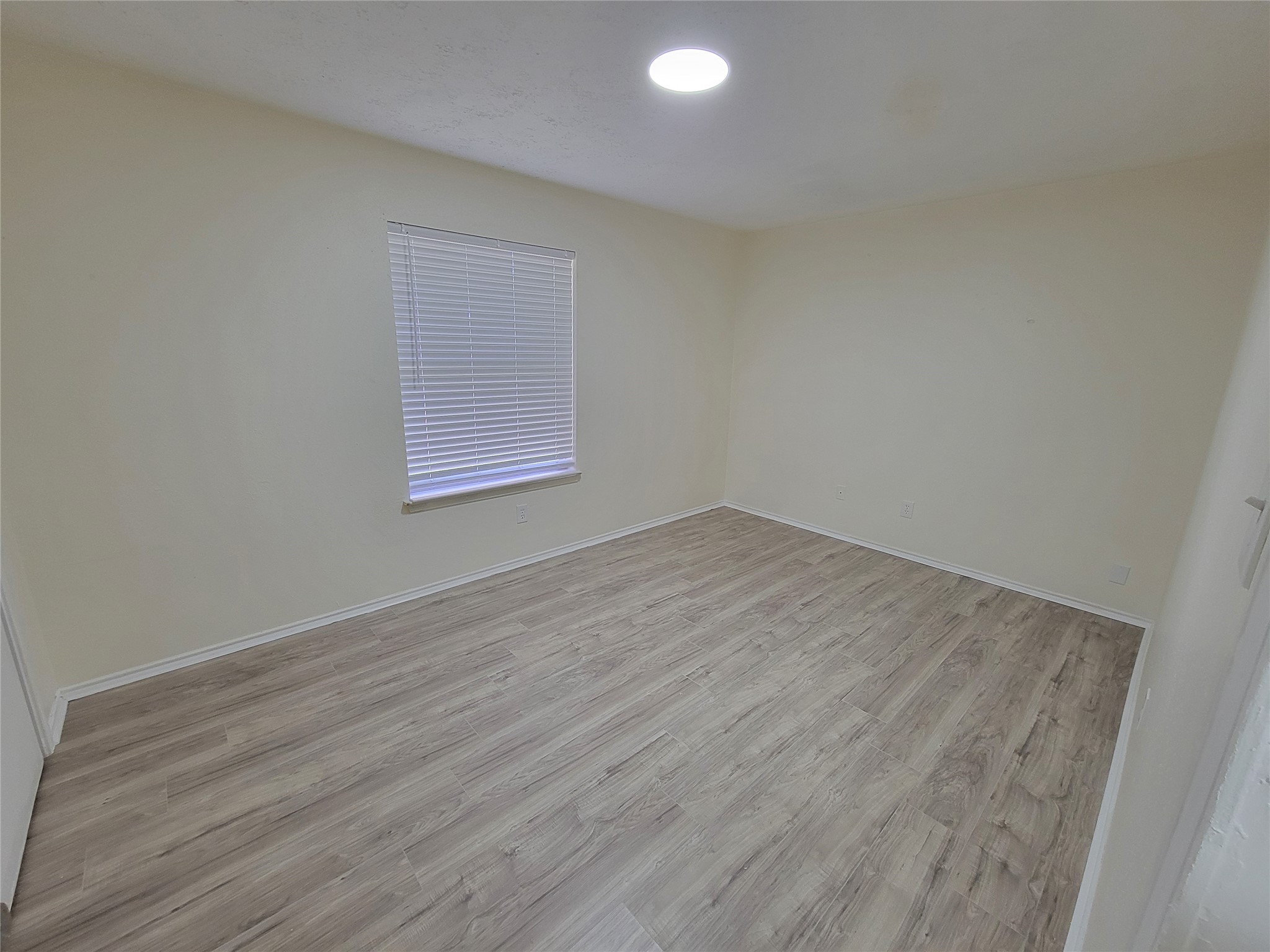 2034 Village Park Drive Property Photo 24