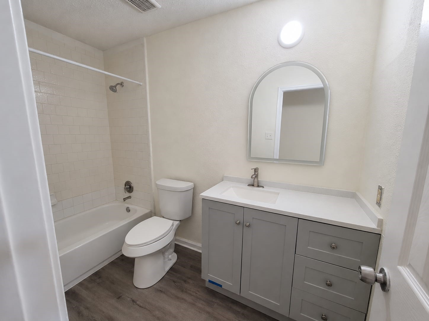 2034 Village Park Drive Property Photo 28