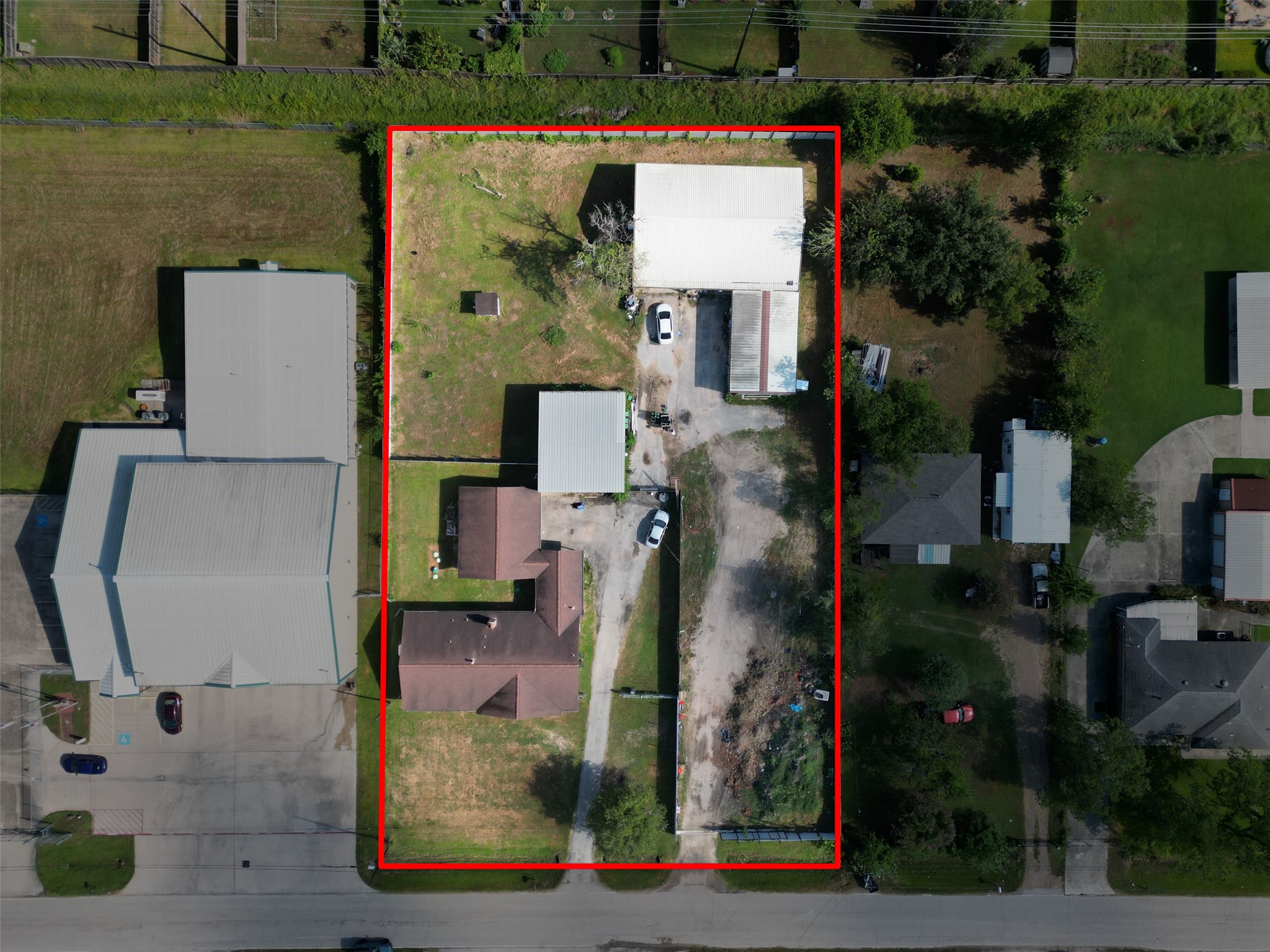2934 Washington Drive Property Photo 1